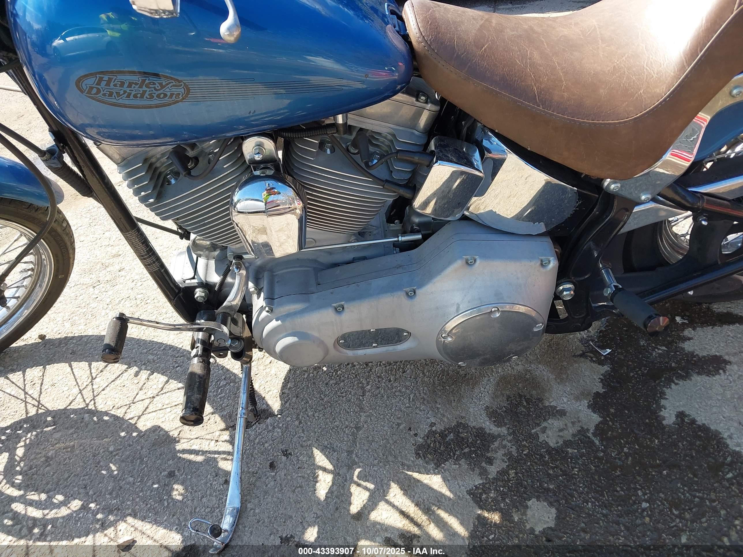 HARLEY-DAVIDSON FXSTI image 9