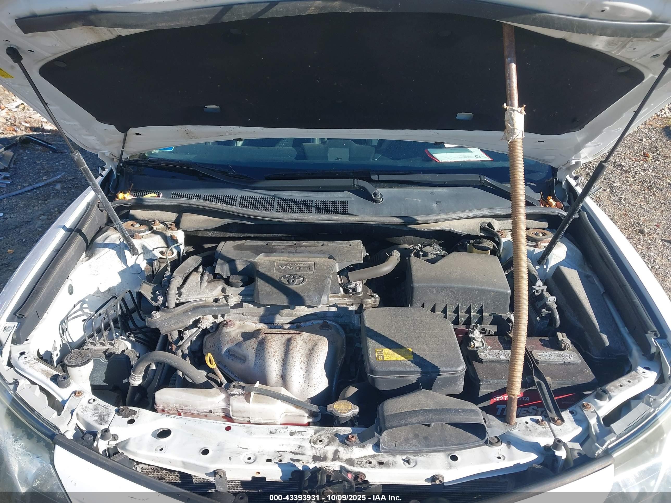 TOYOTA CAMRY image 10