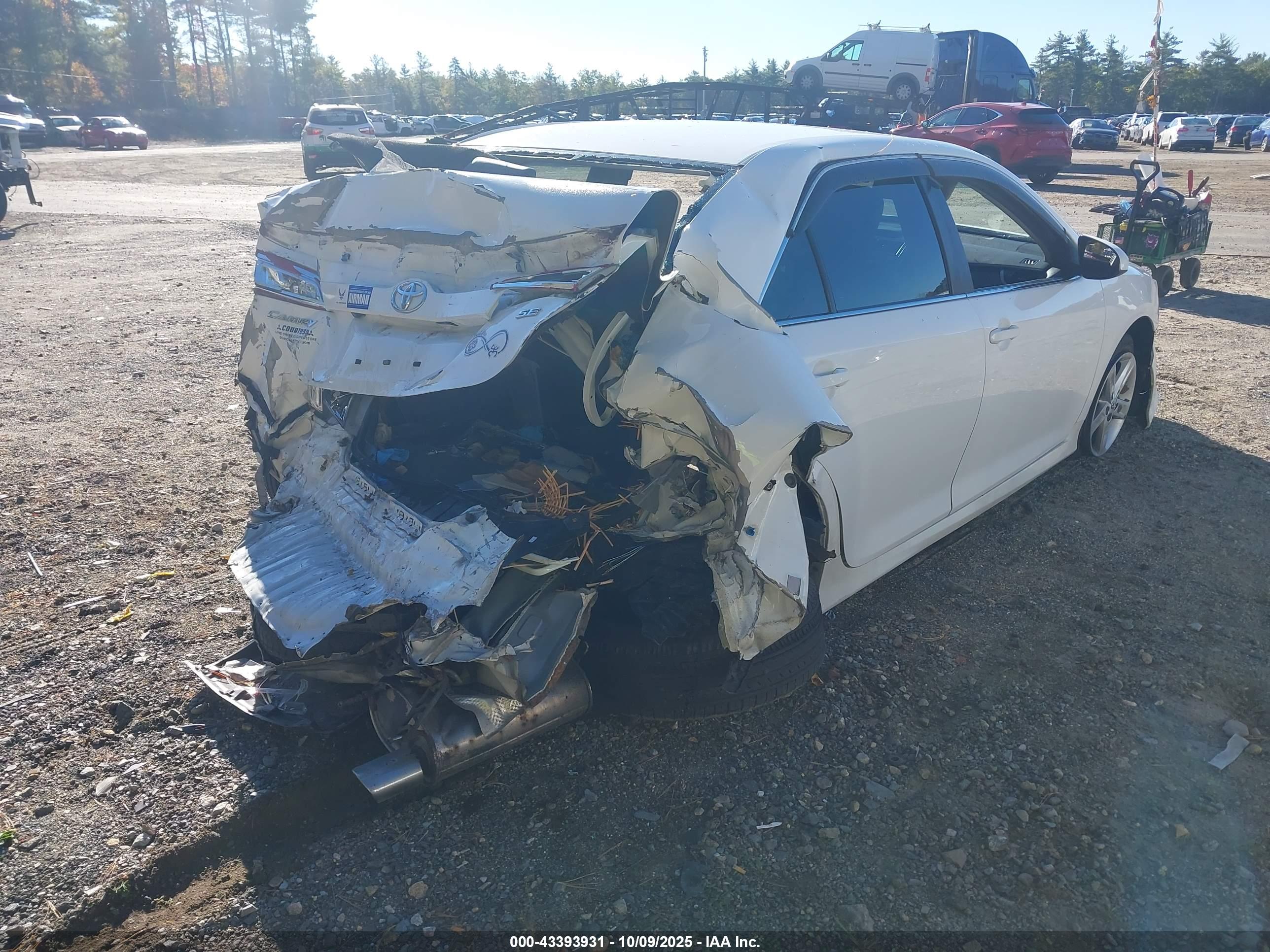 TOYOTA CAMRY image 4
