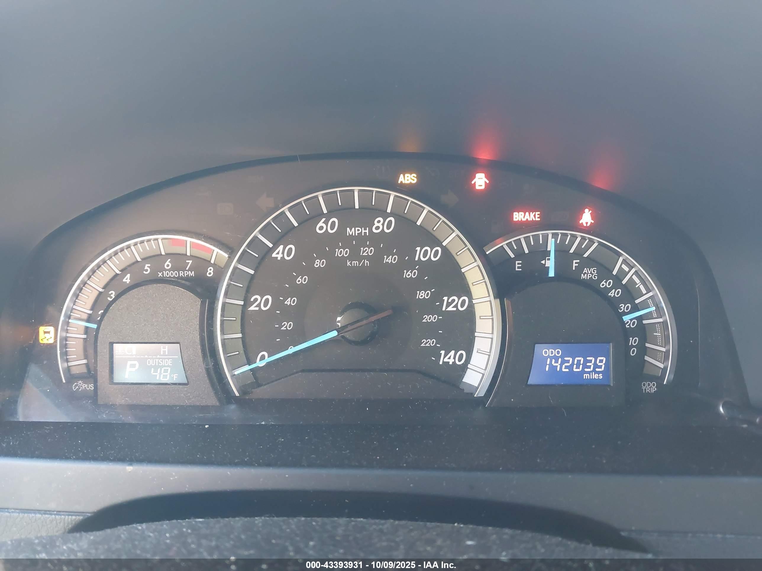 TOYOTA CAMRY image 7