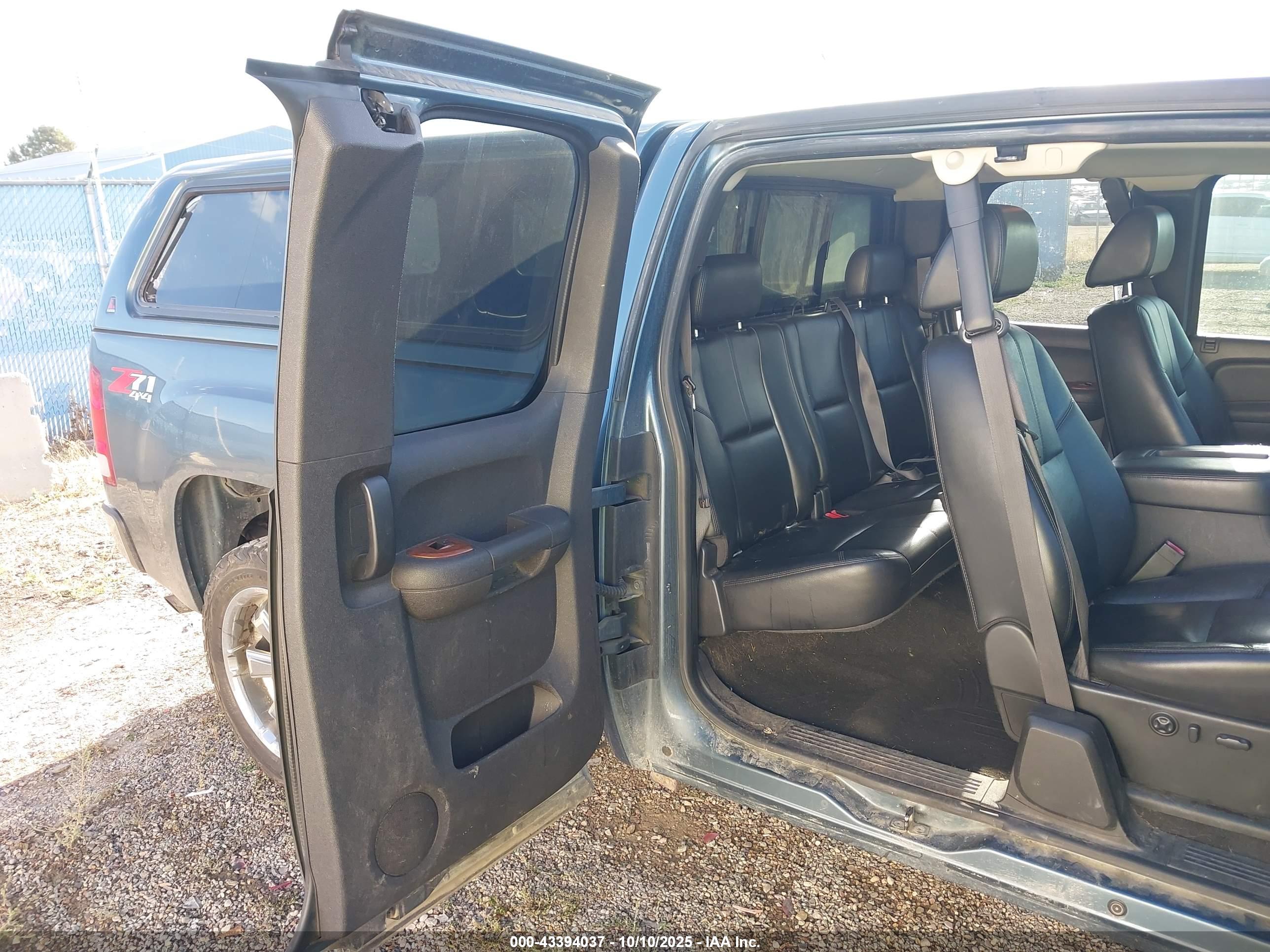 GMC SIERRA image 8