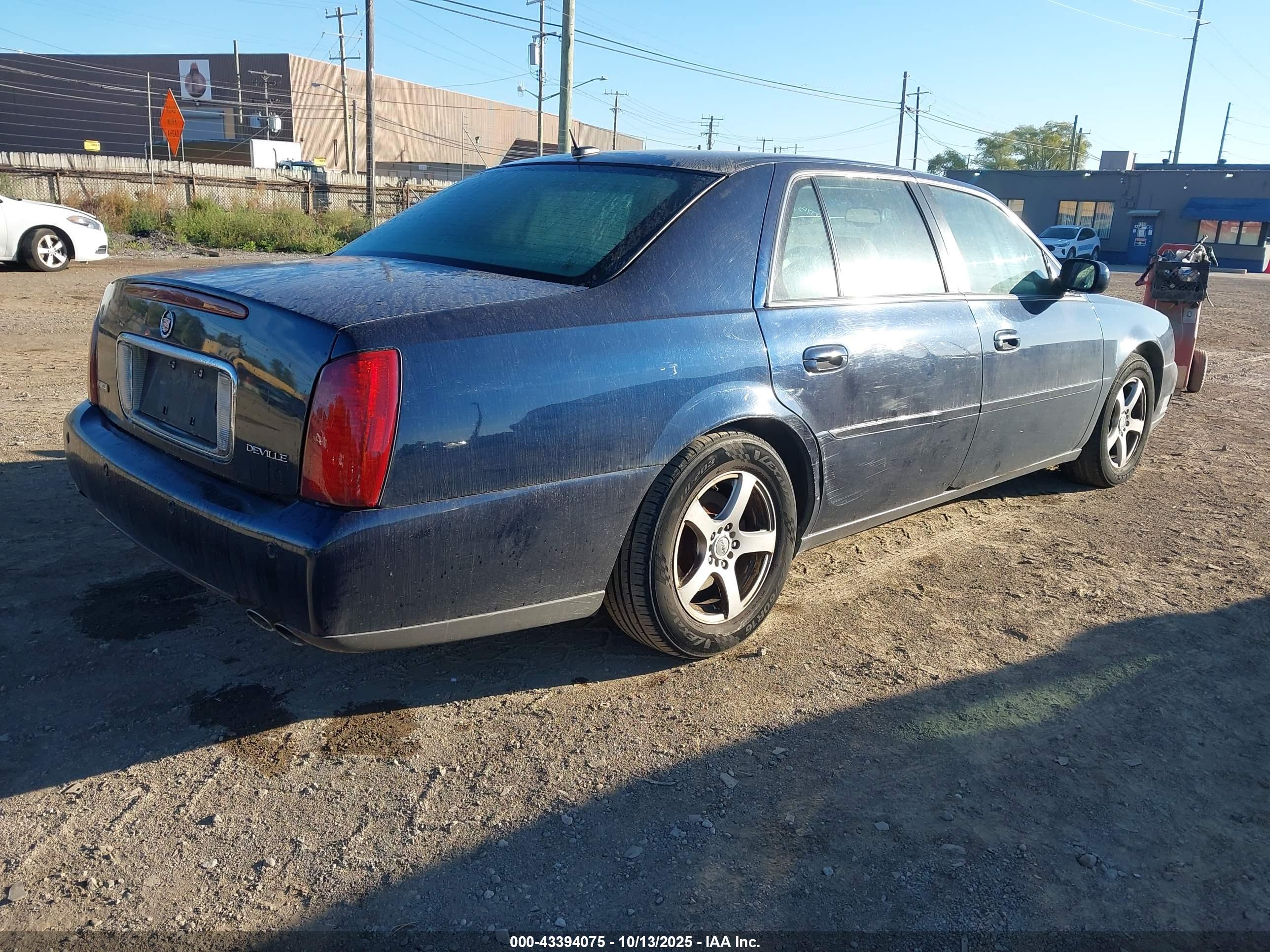 CADILLAC DEVILLE image 4
