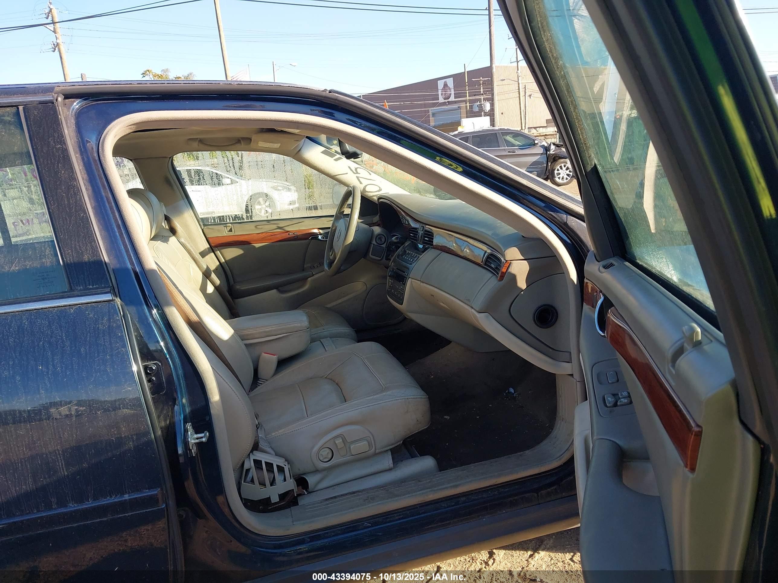 CADILLAC DEVILLE image 5