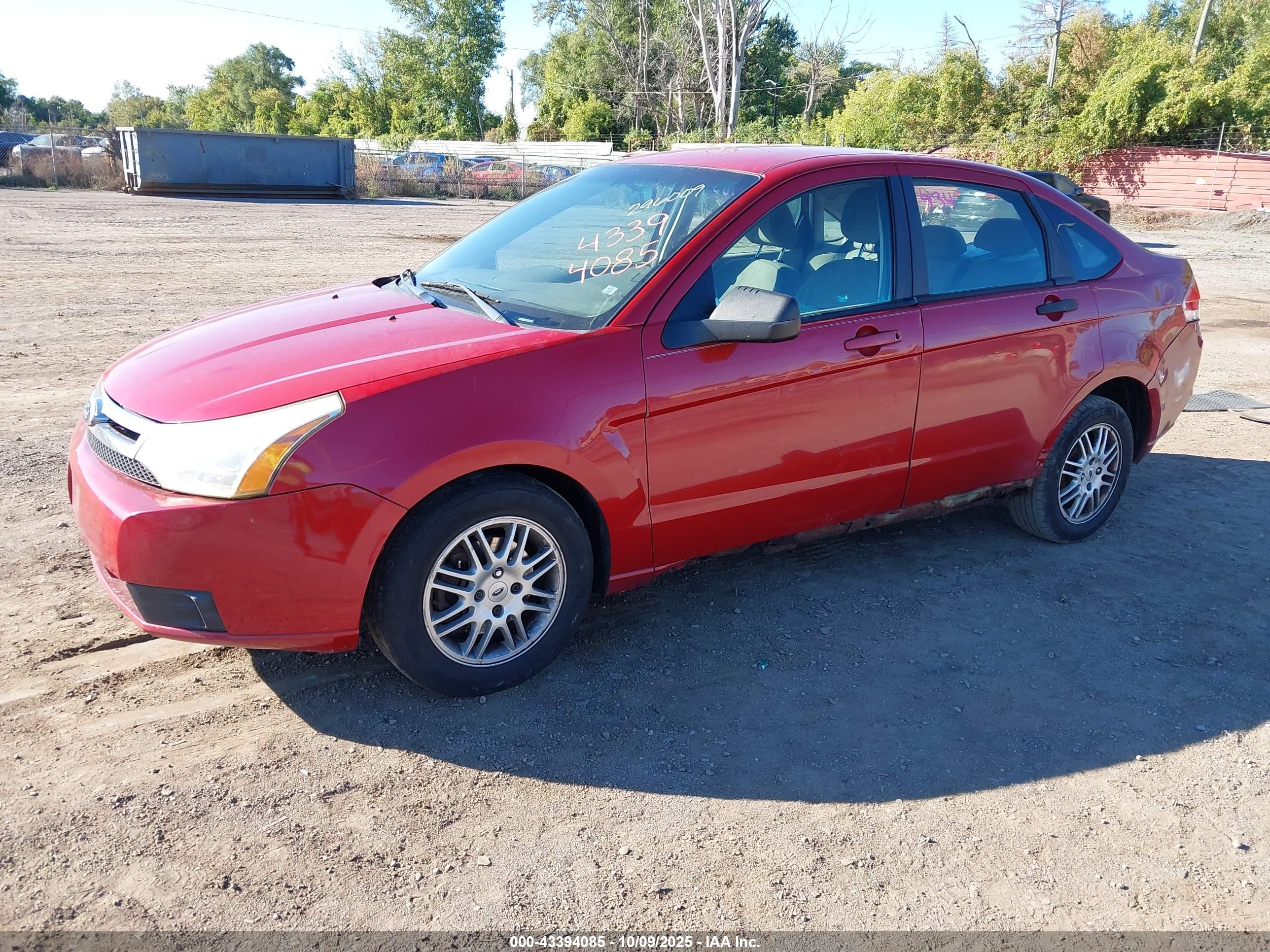 FORD FOCUS image 2