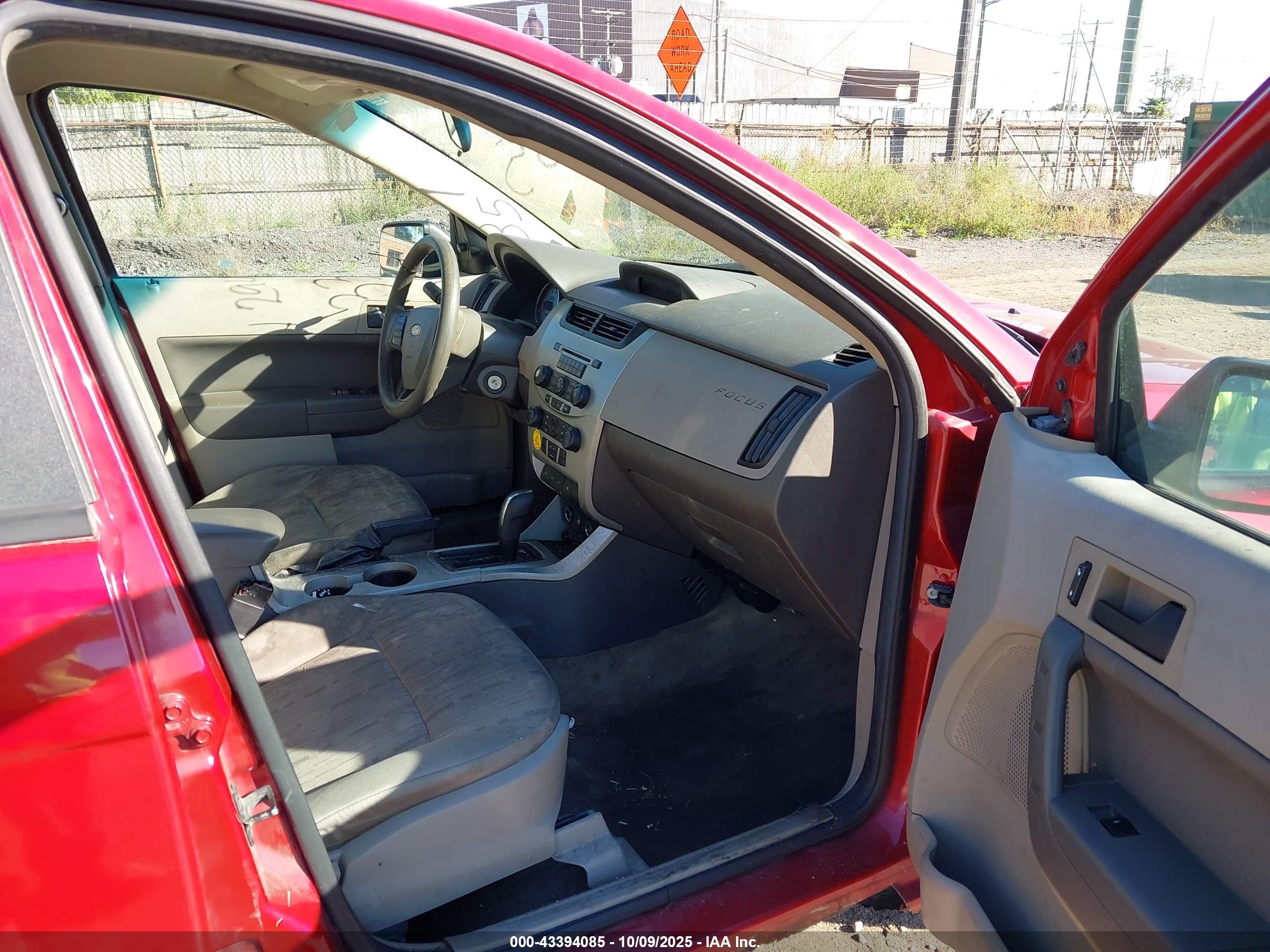 FORD FOCUS image 5