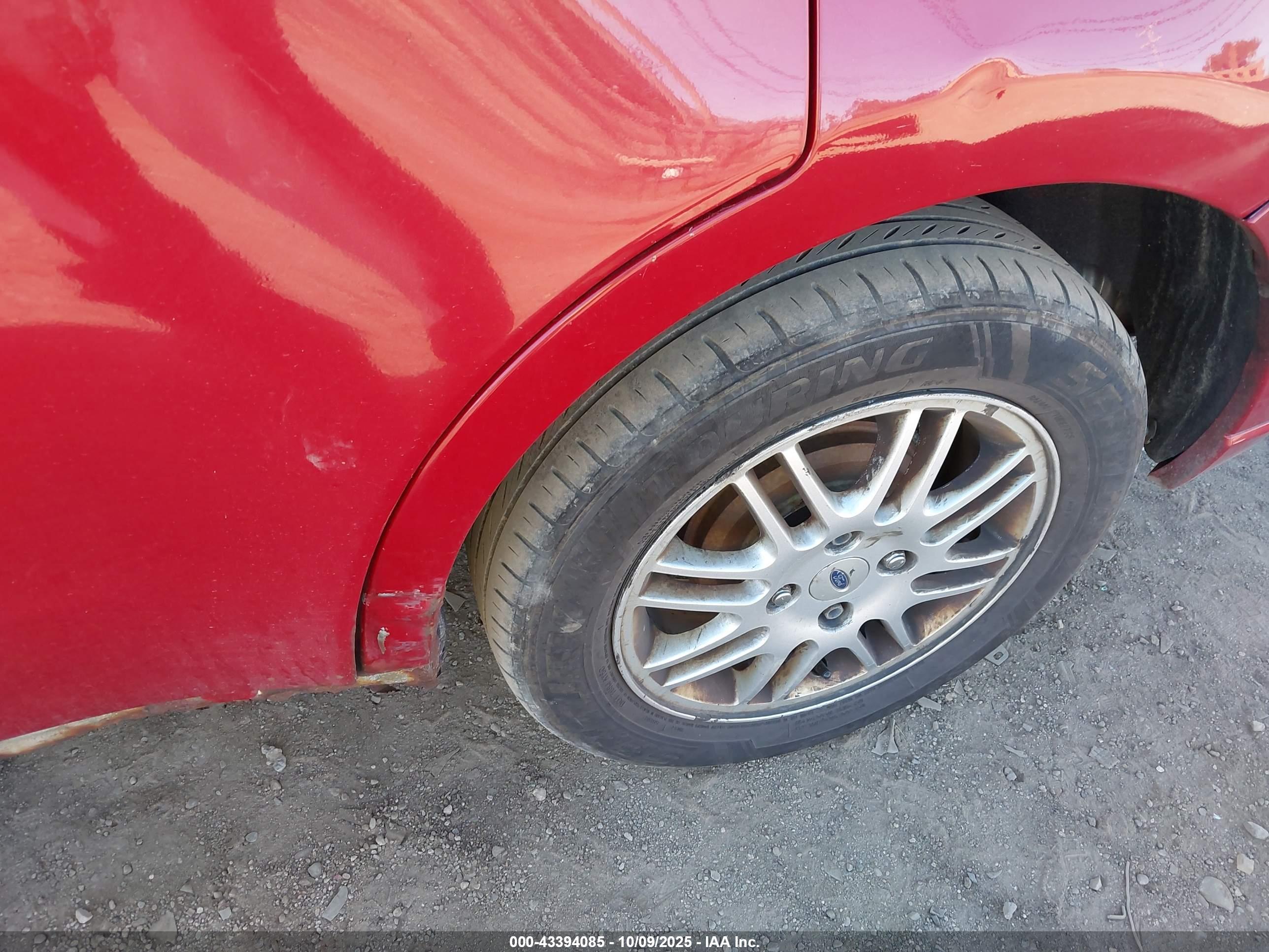 FORD FOCUS image 6