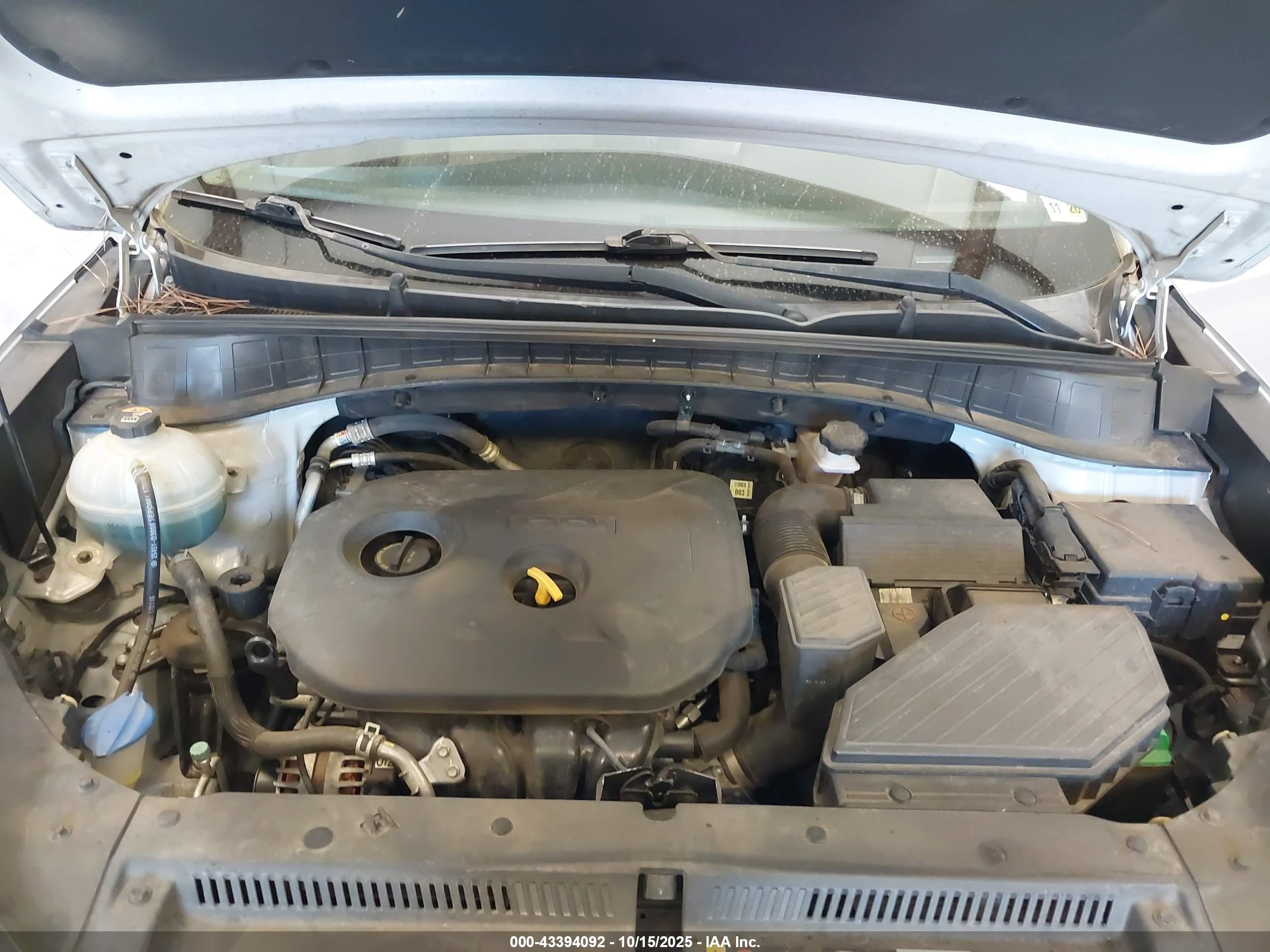 HYUNDAI TUCSON image 10
