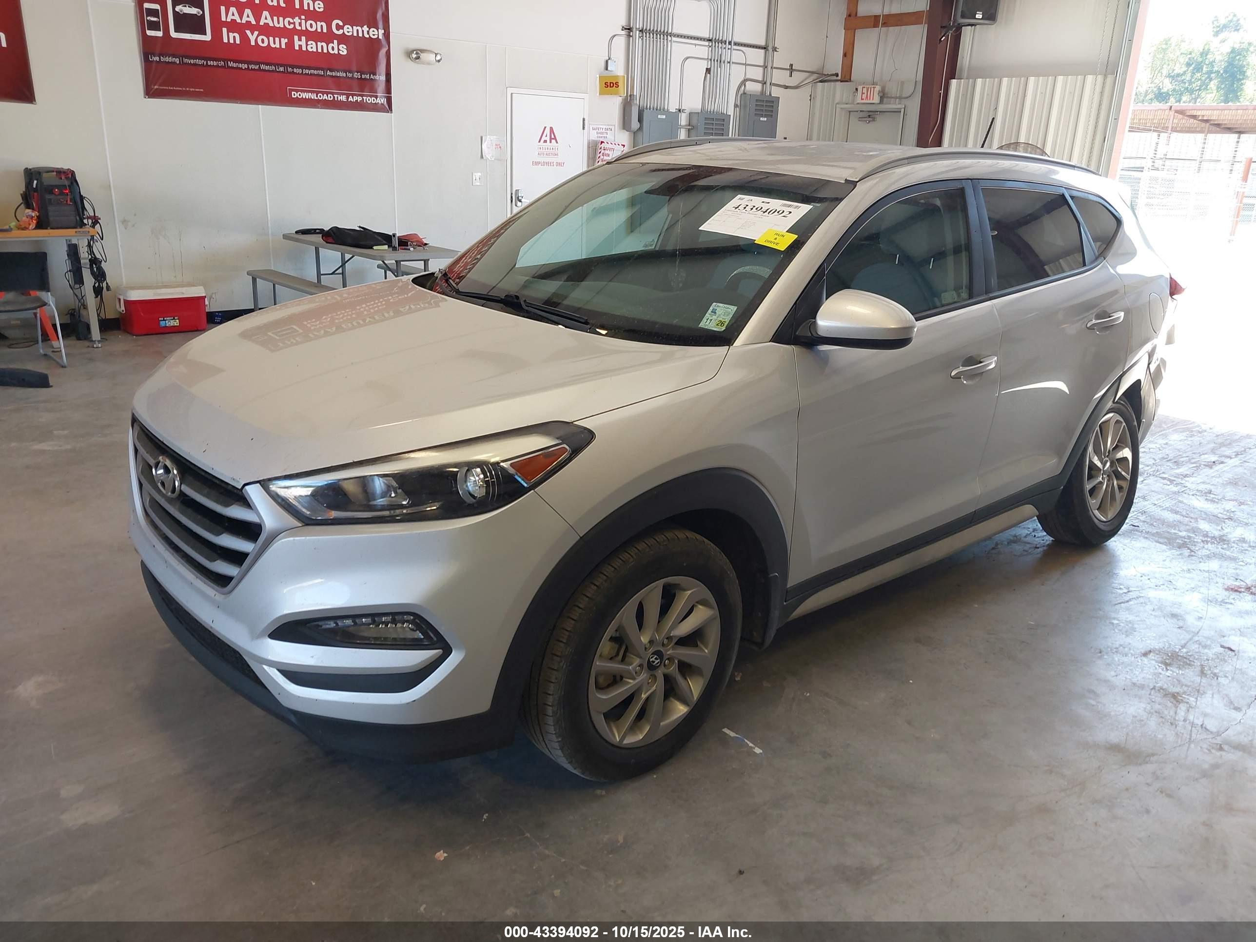 HYUNDAI TUCSON image 2