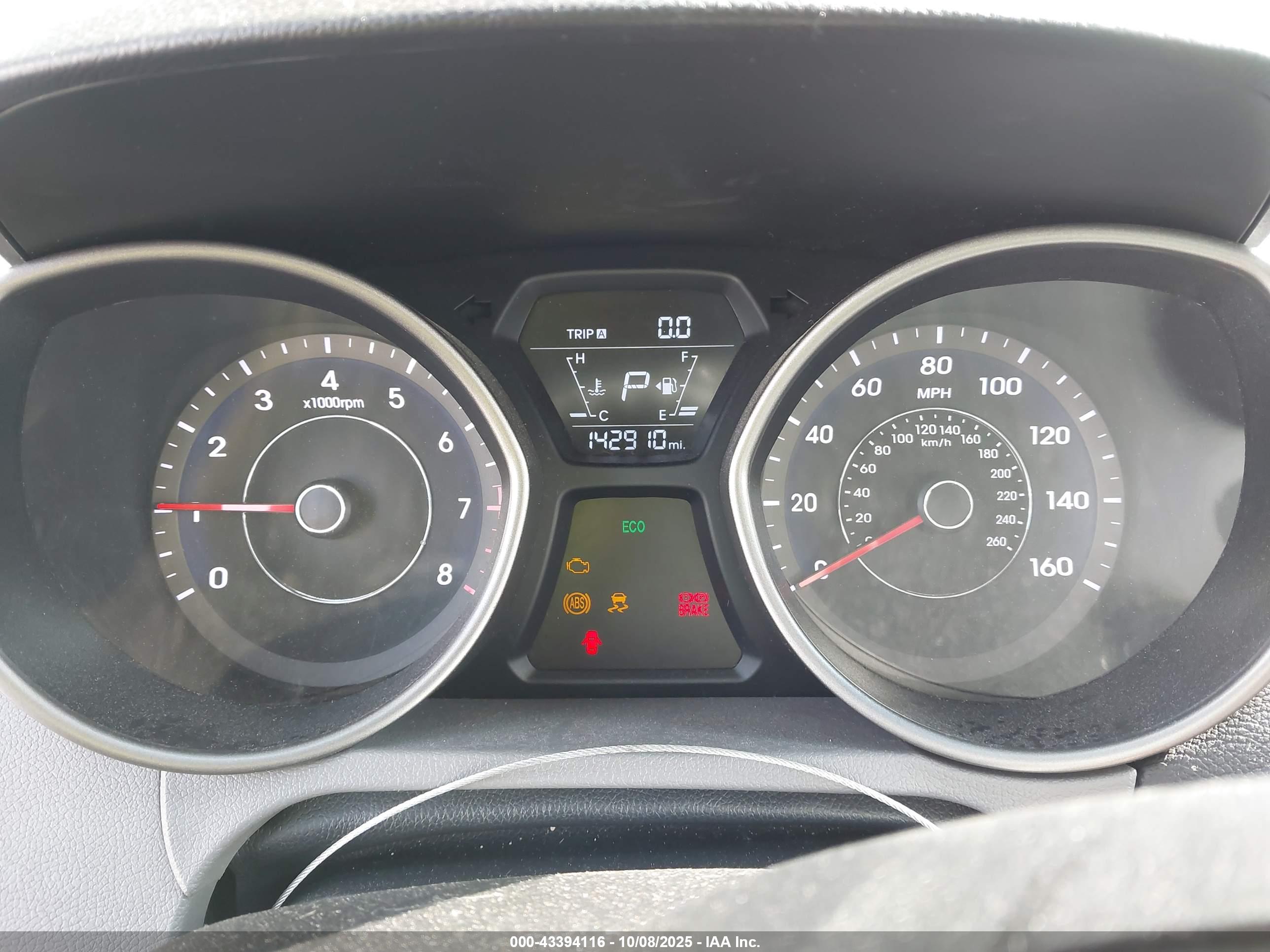 HYUNDAI ELANTRA image 7