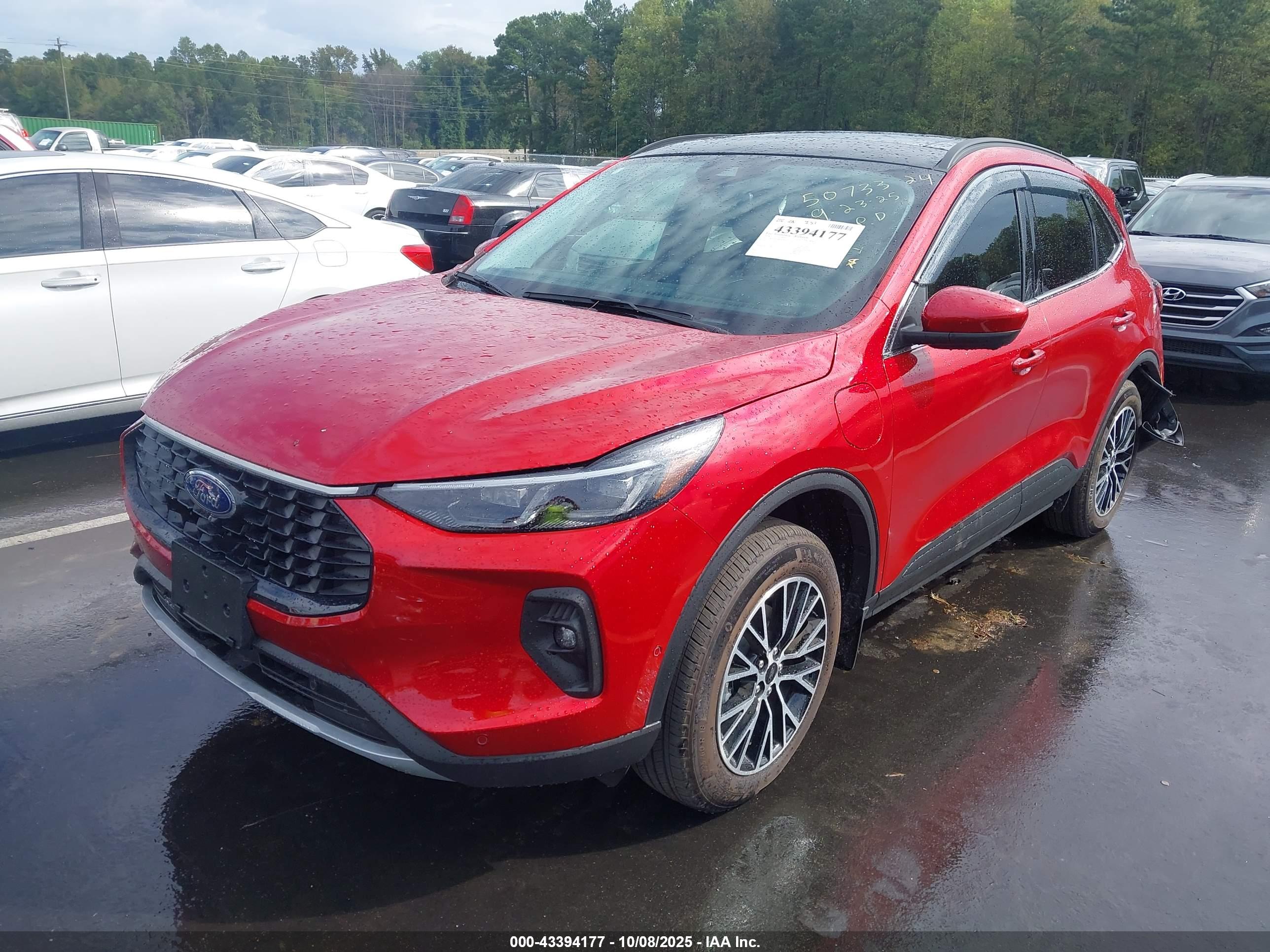 FORD ESCAPE image 2