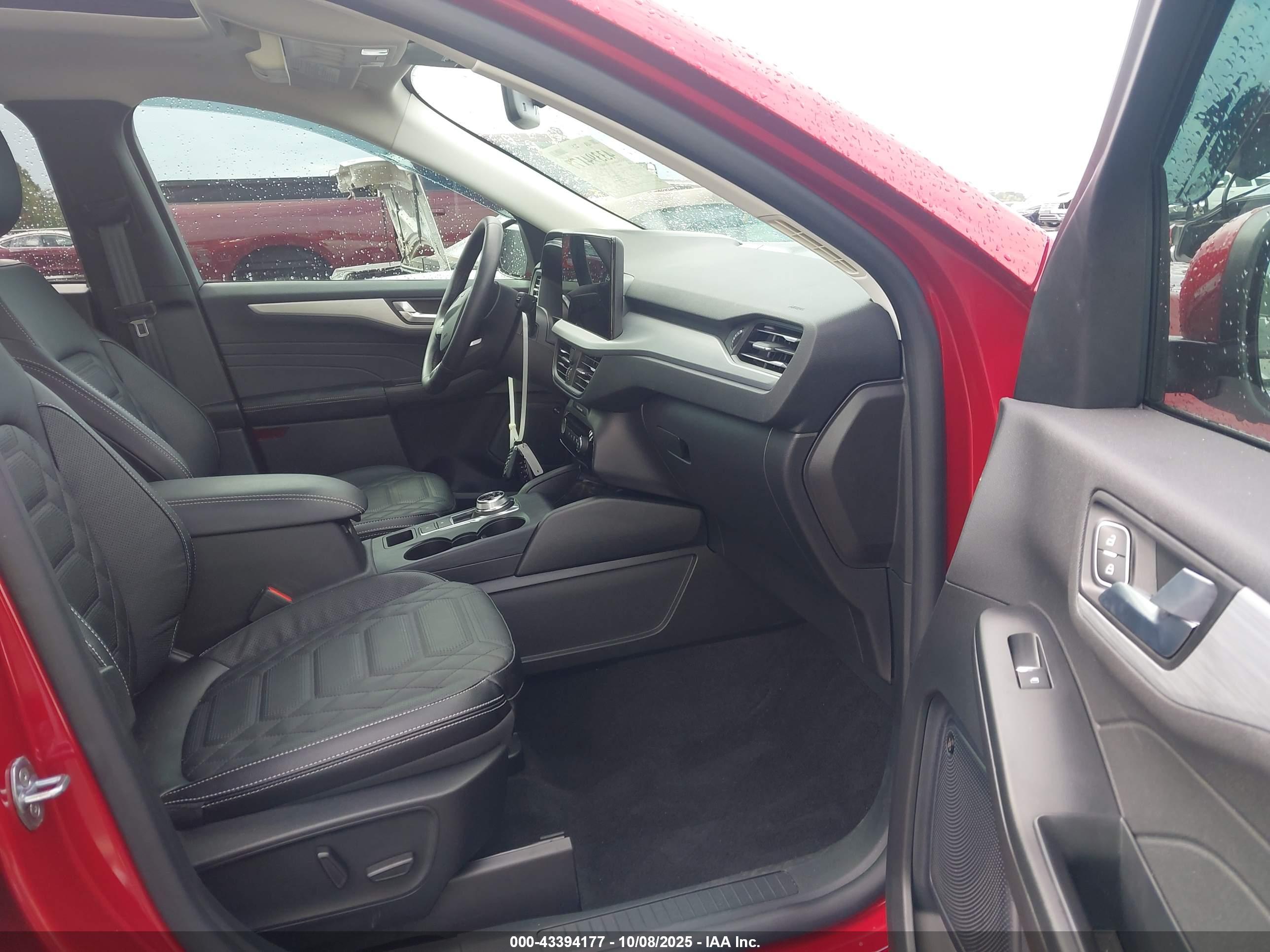 FORD ESCAPE image 5