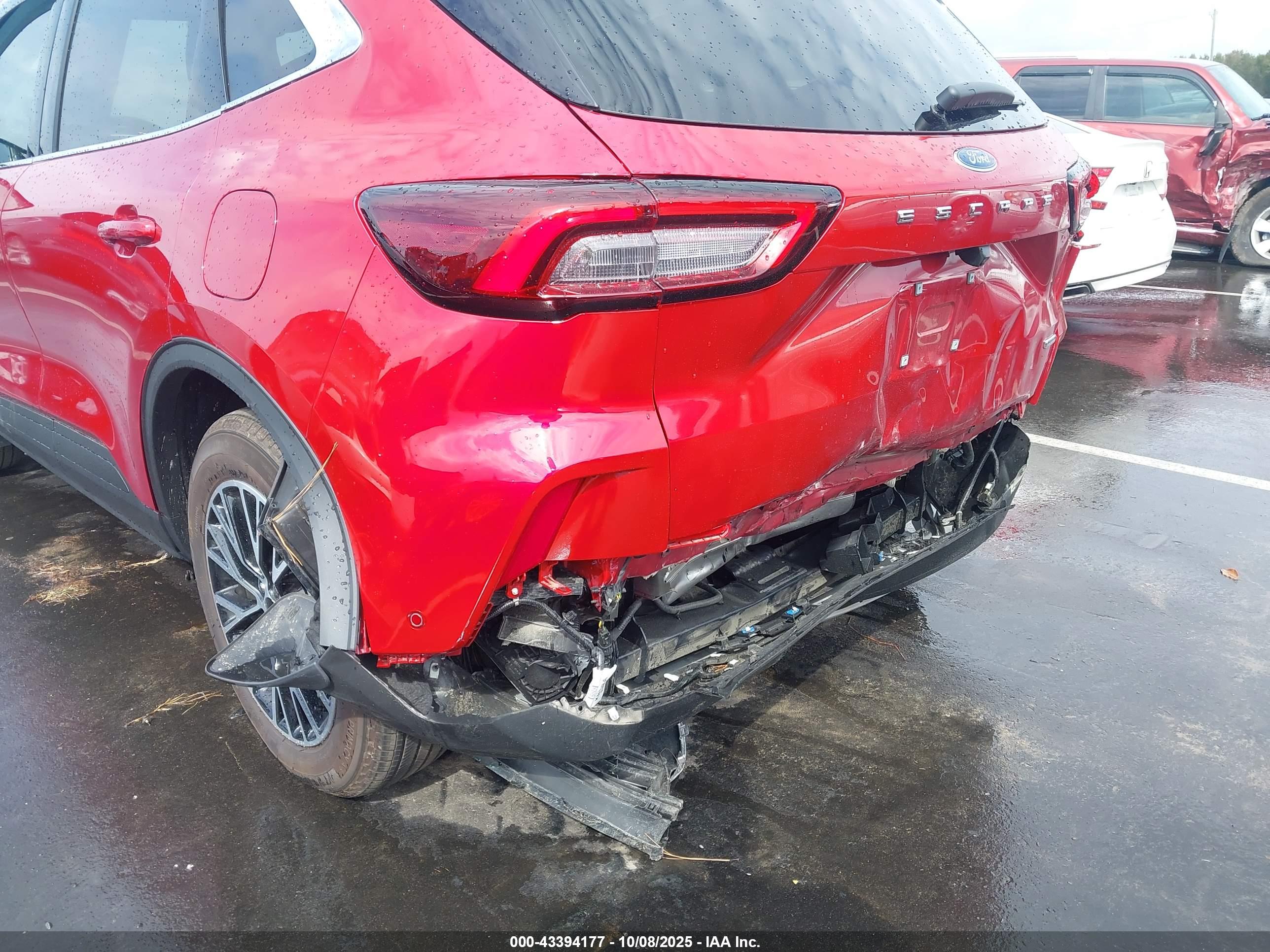 FORD ESCAPE image 6