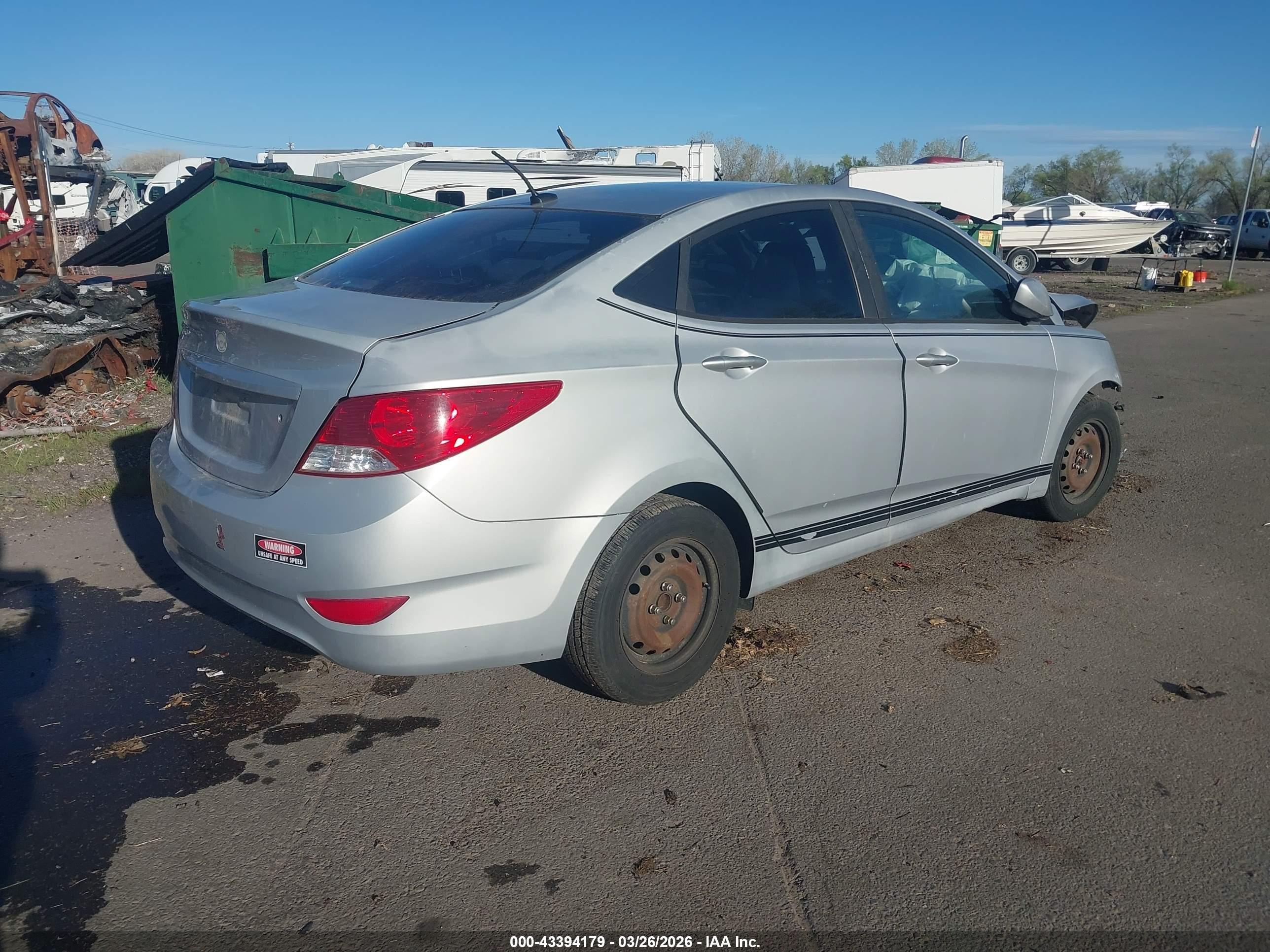 HYUNDAI ACCENT image 4