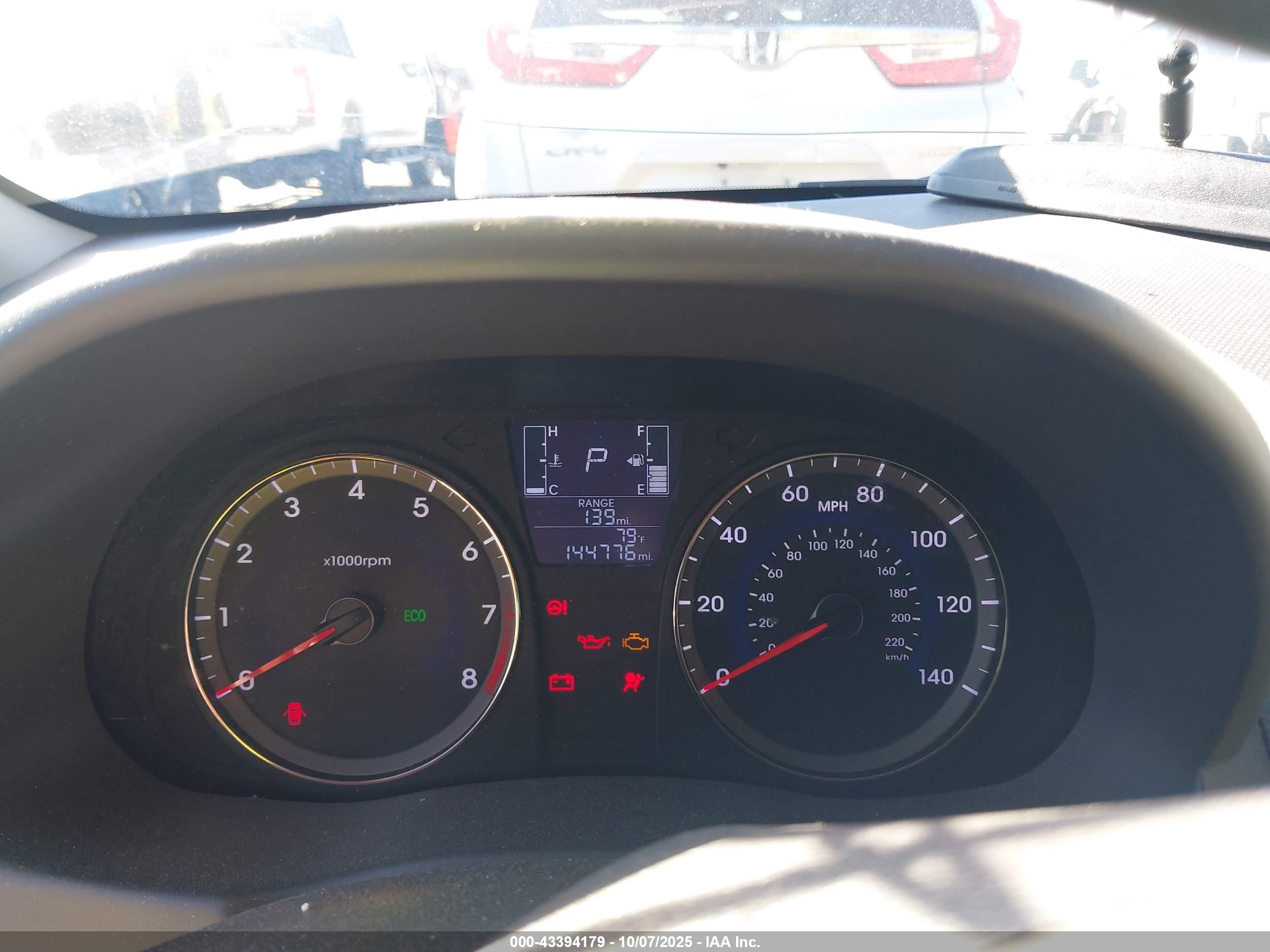 HYUNDAI ACCENT image 7