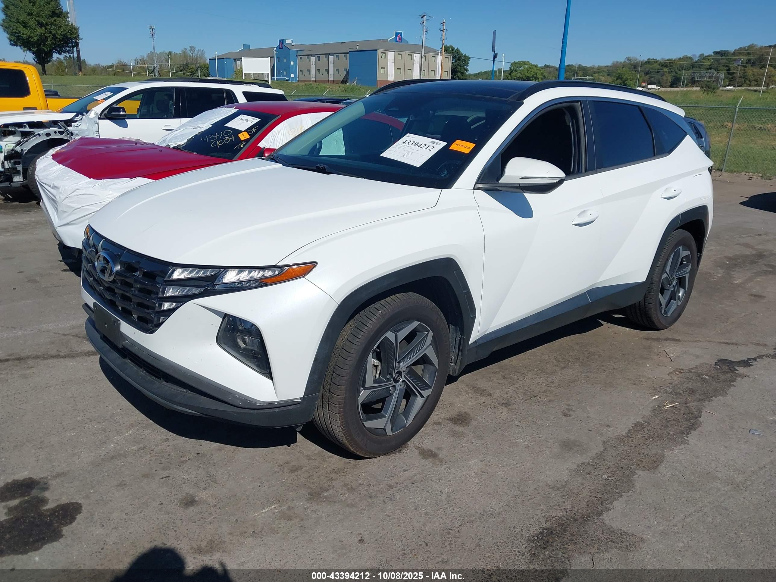HYUNDAI TUCSON image 2