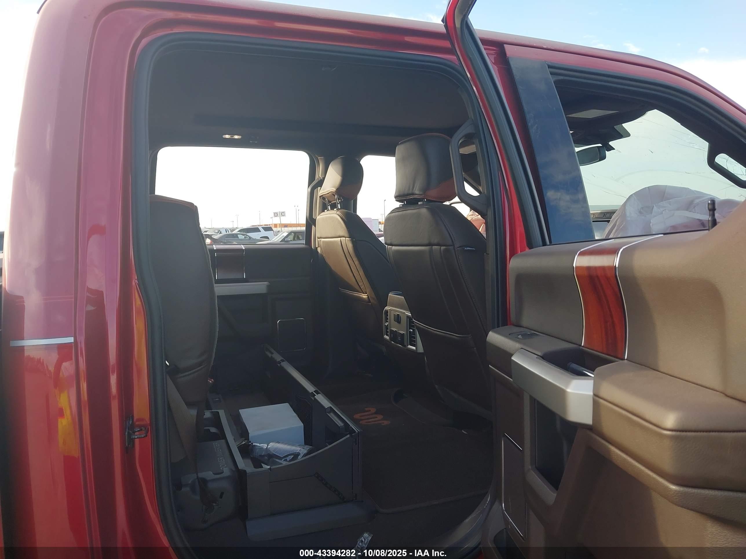FORD F-250 image 8