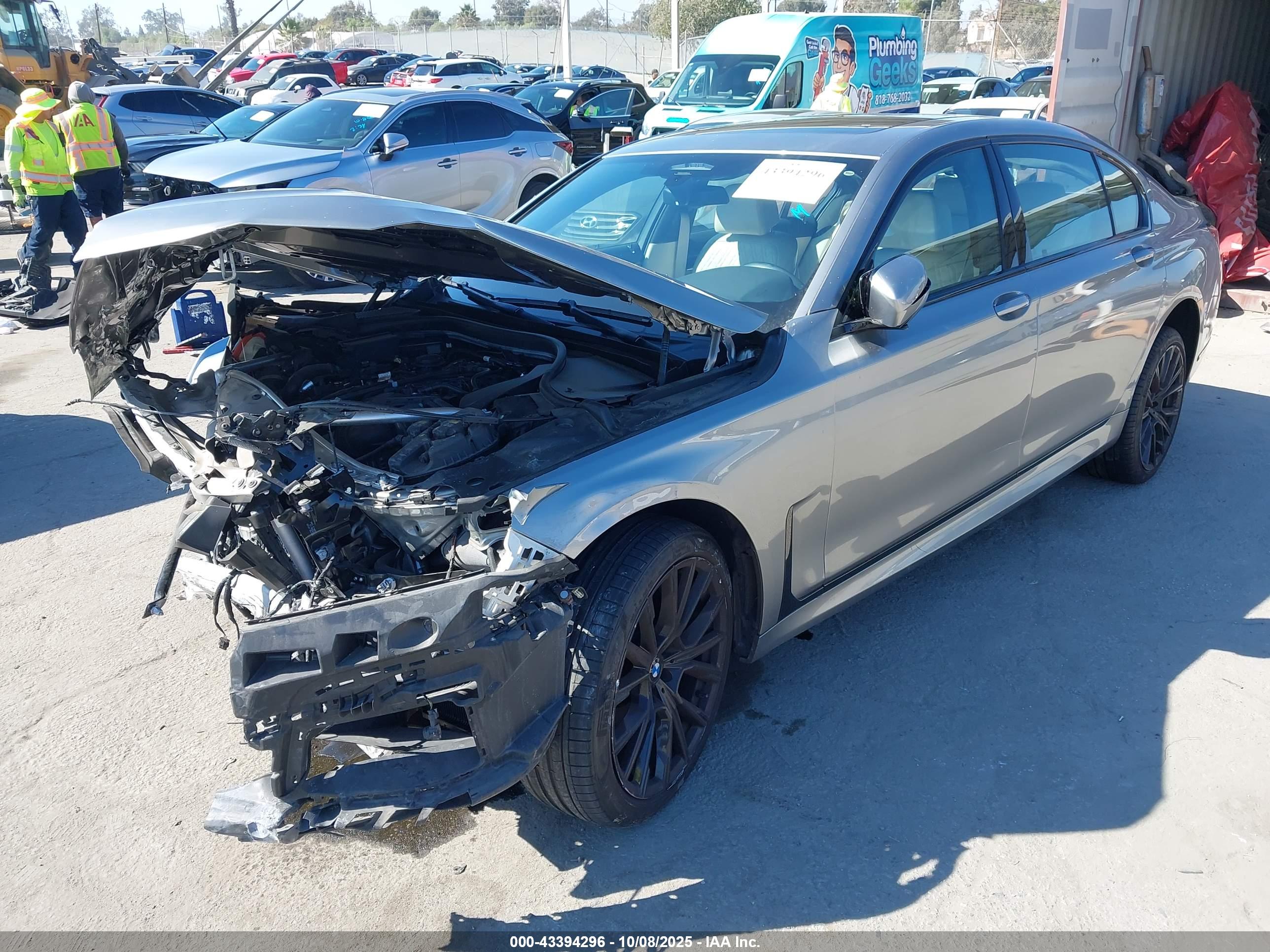 BMW 740I image 2