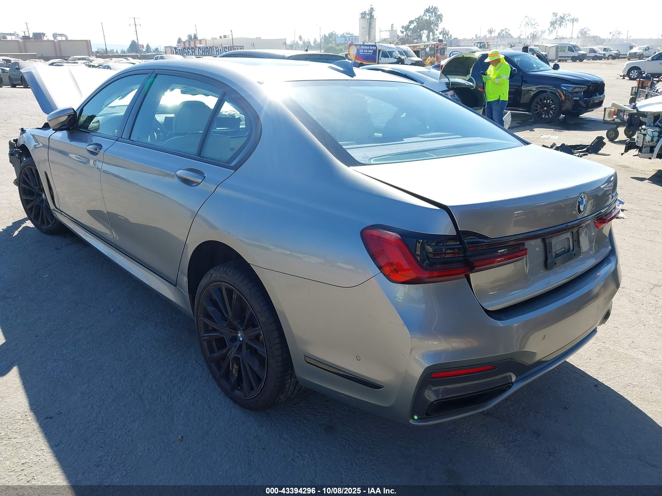 BMW 740I image 3