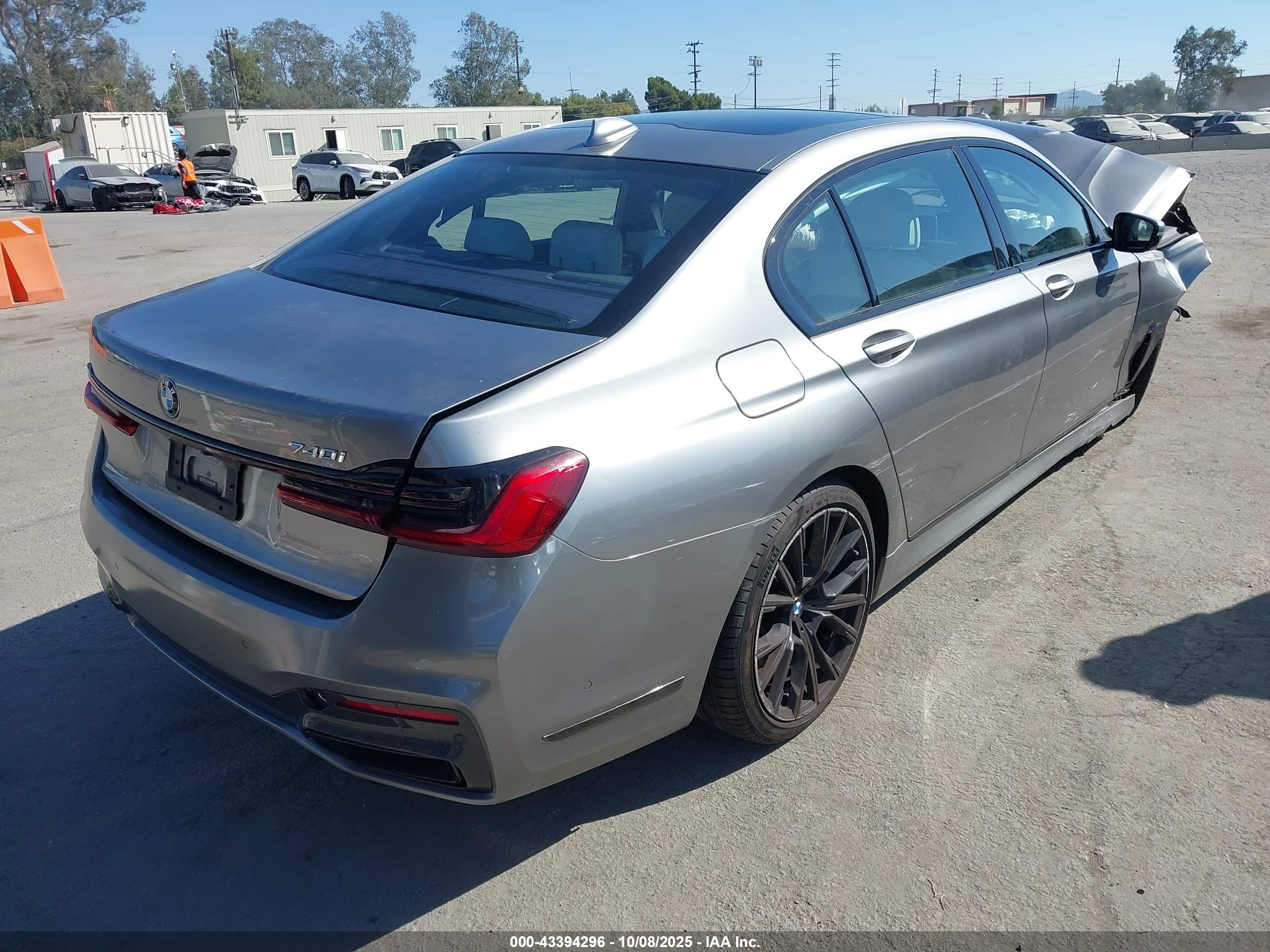 BMW 740I image 4