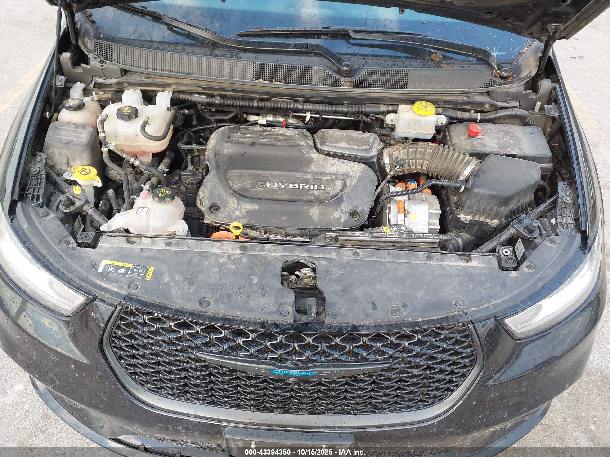 CHRYSLER PACIFICA image 10
