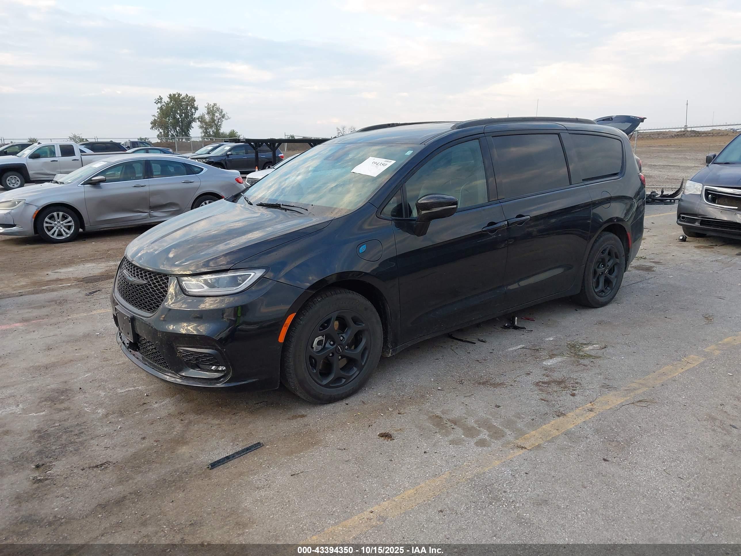 CHRYSLER PACIFICA image 2