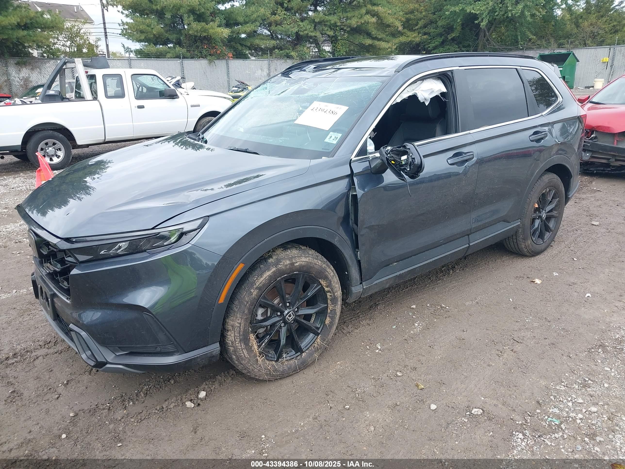 HONDA CR-V image 2