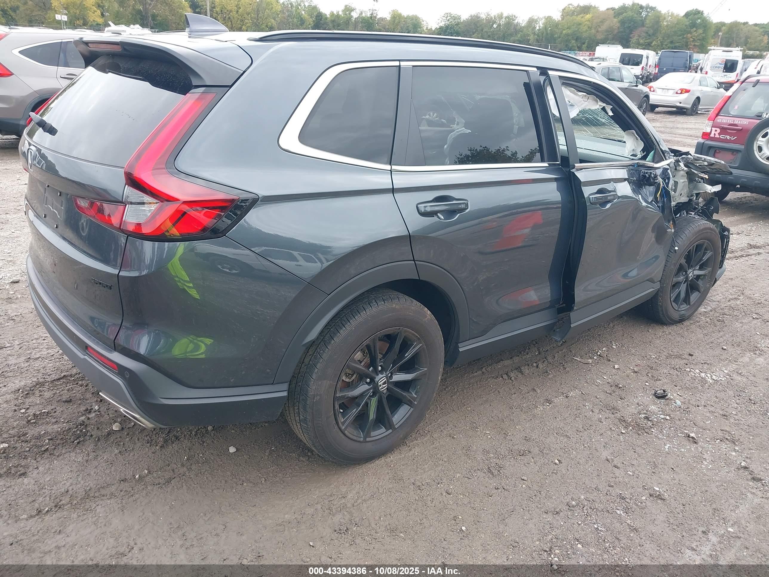 HONDA CR-V image 4