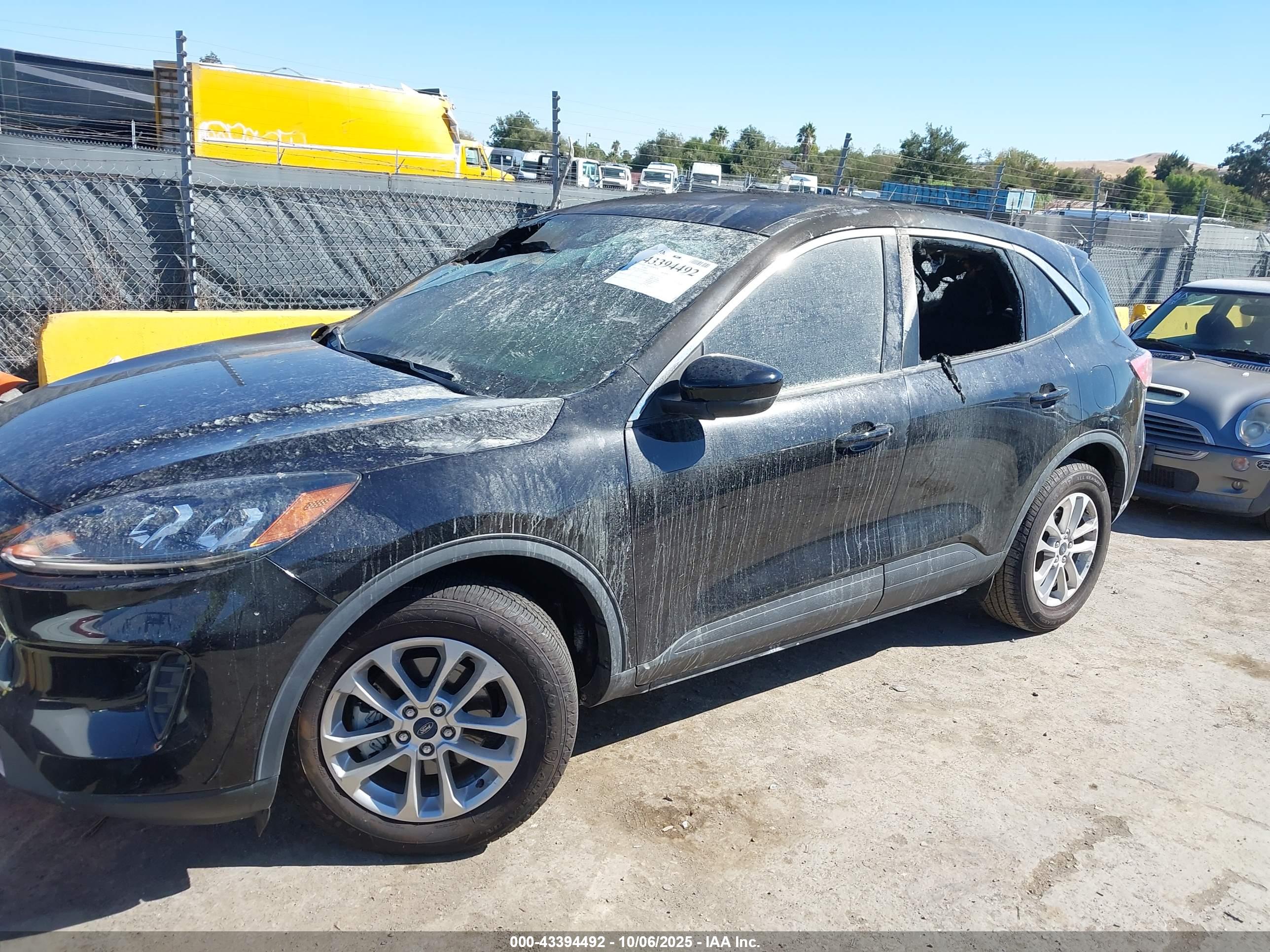 FORD ESCAPE image 6
