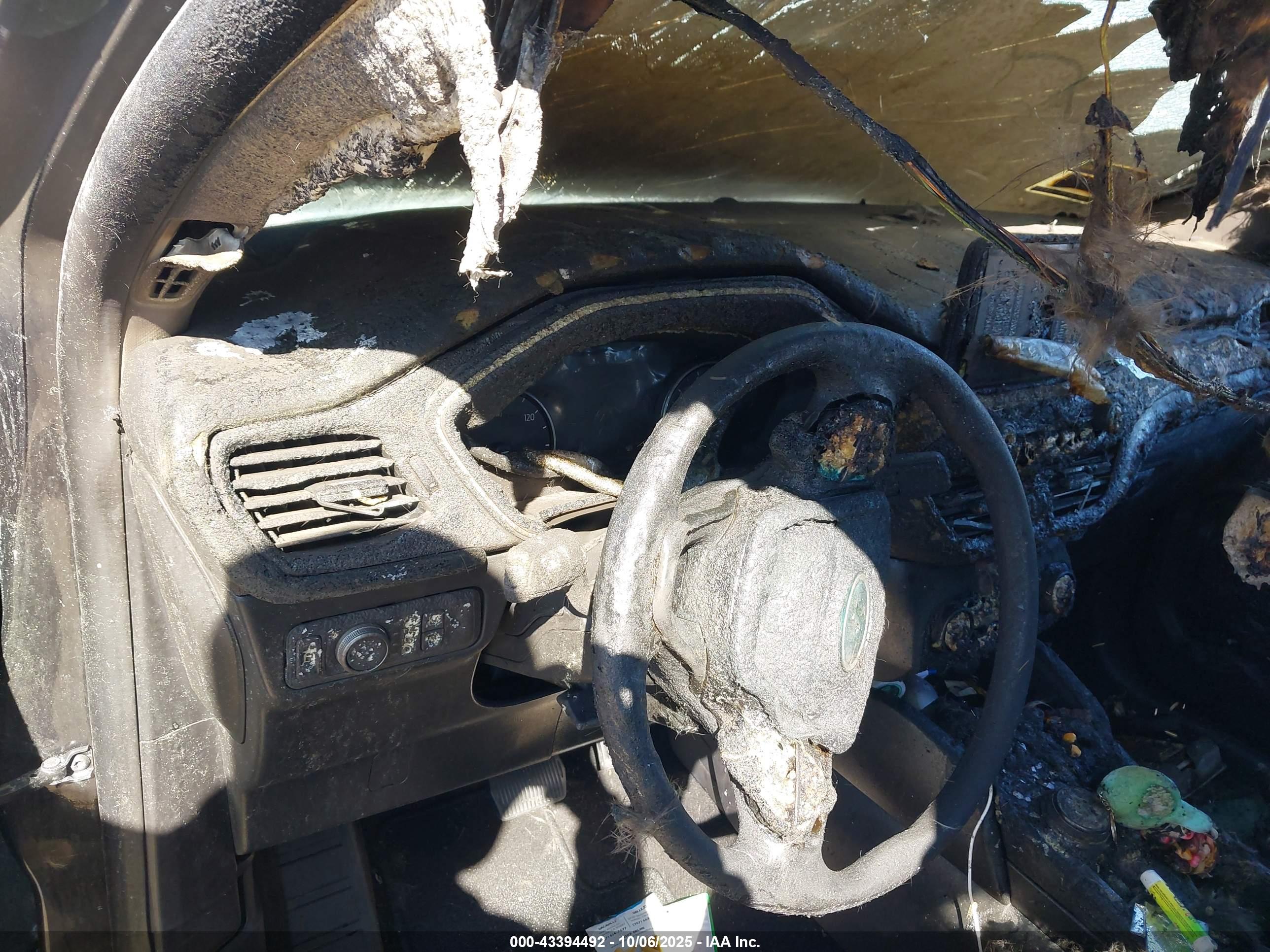 FORD ESCAPE image 7