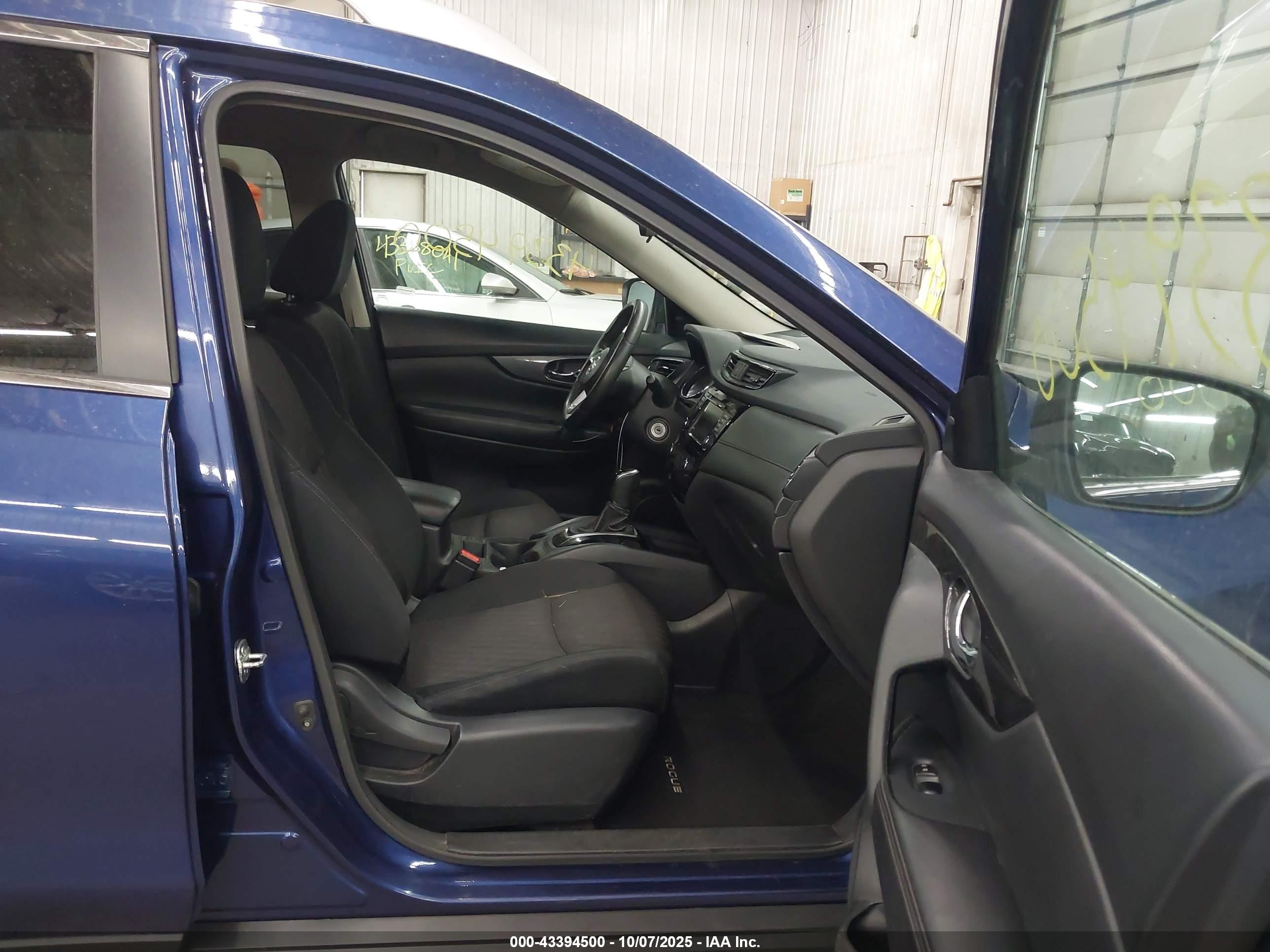 NISSAN ROGUE image 5