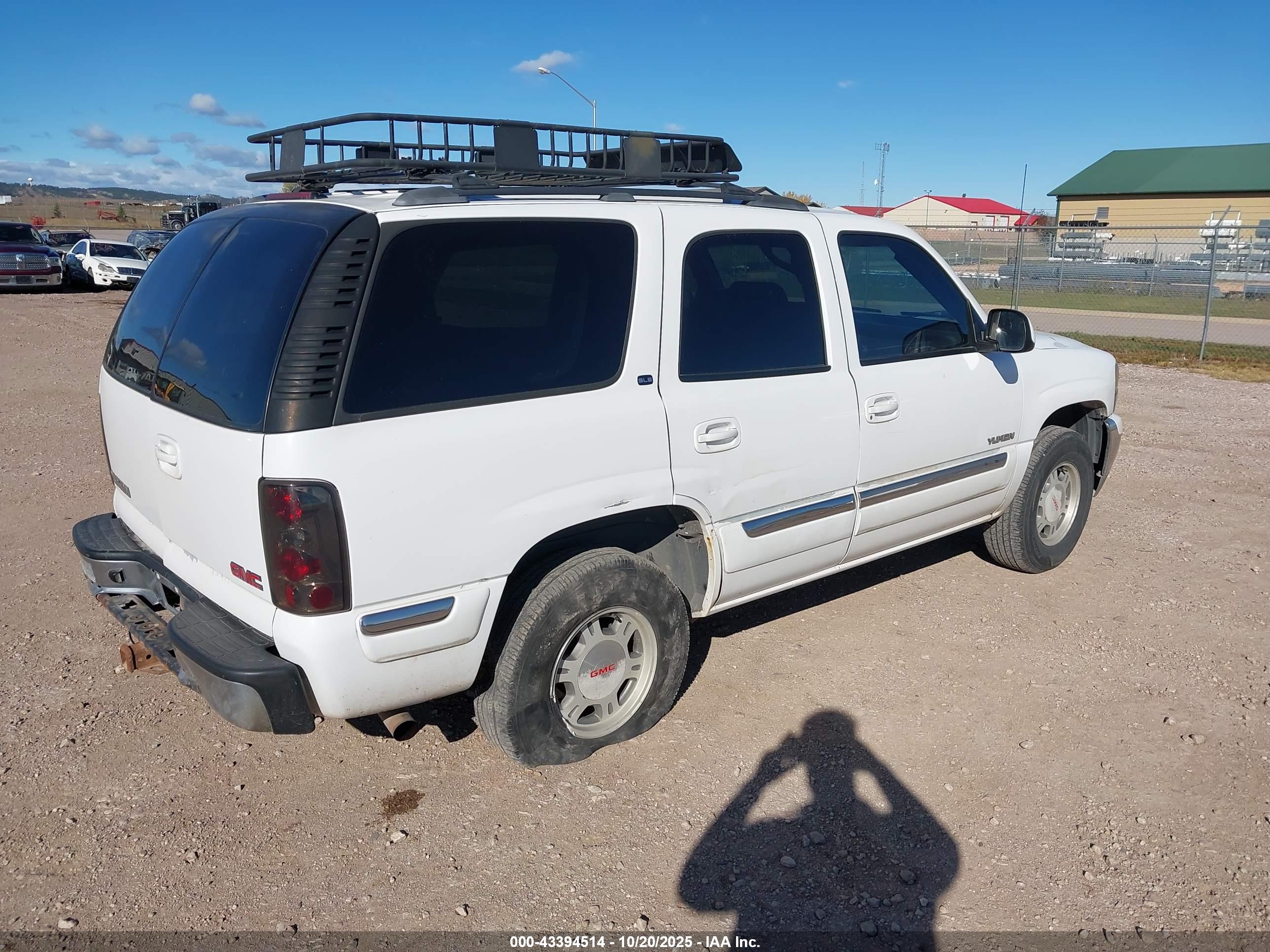 GMC YUKON image 4