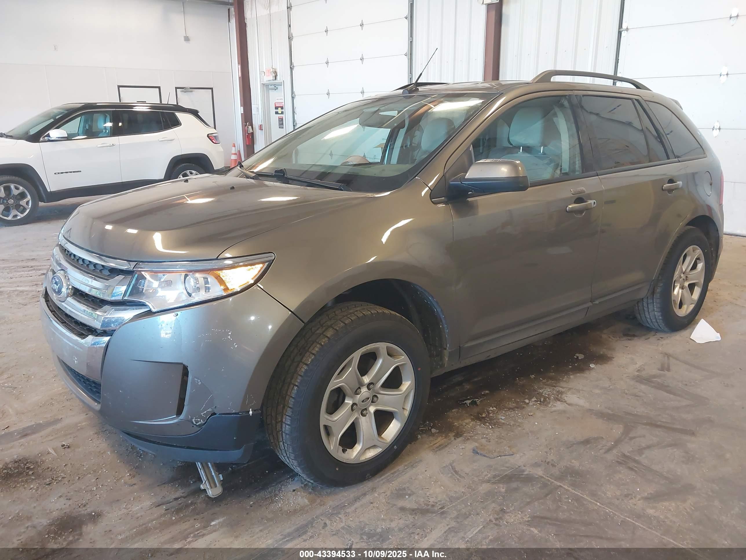 FORD EDGE image 2