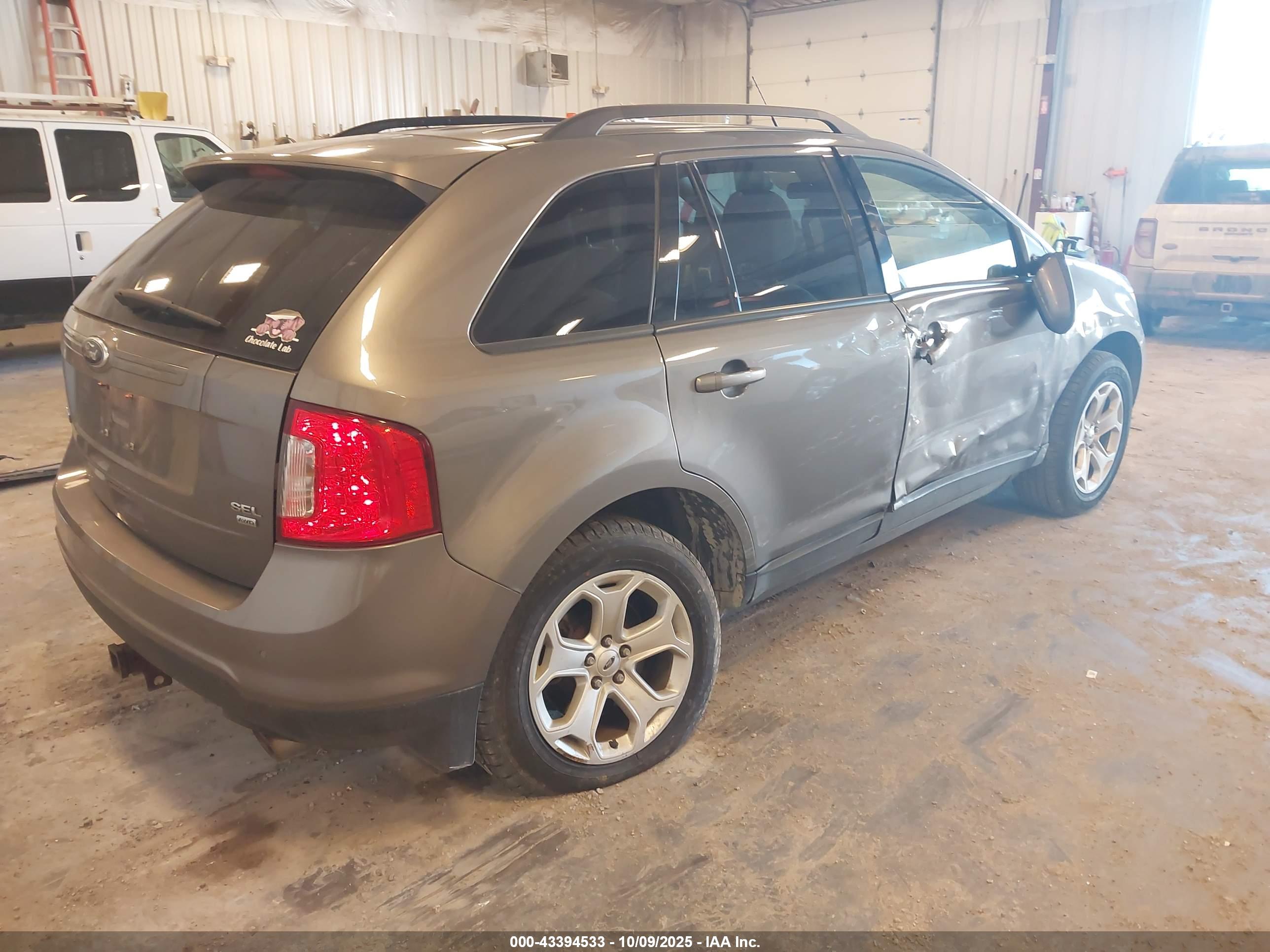 FORD EDGE image 4