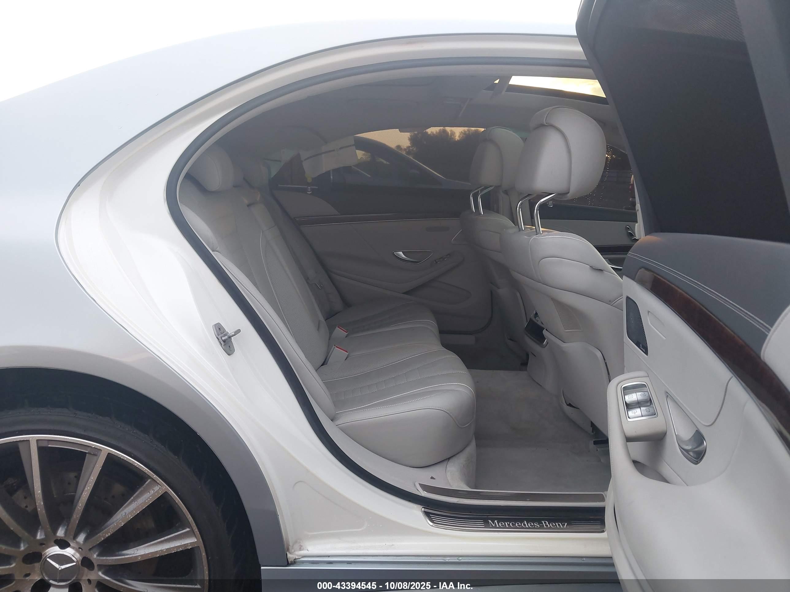 MERCEDES-BENZ S image 8