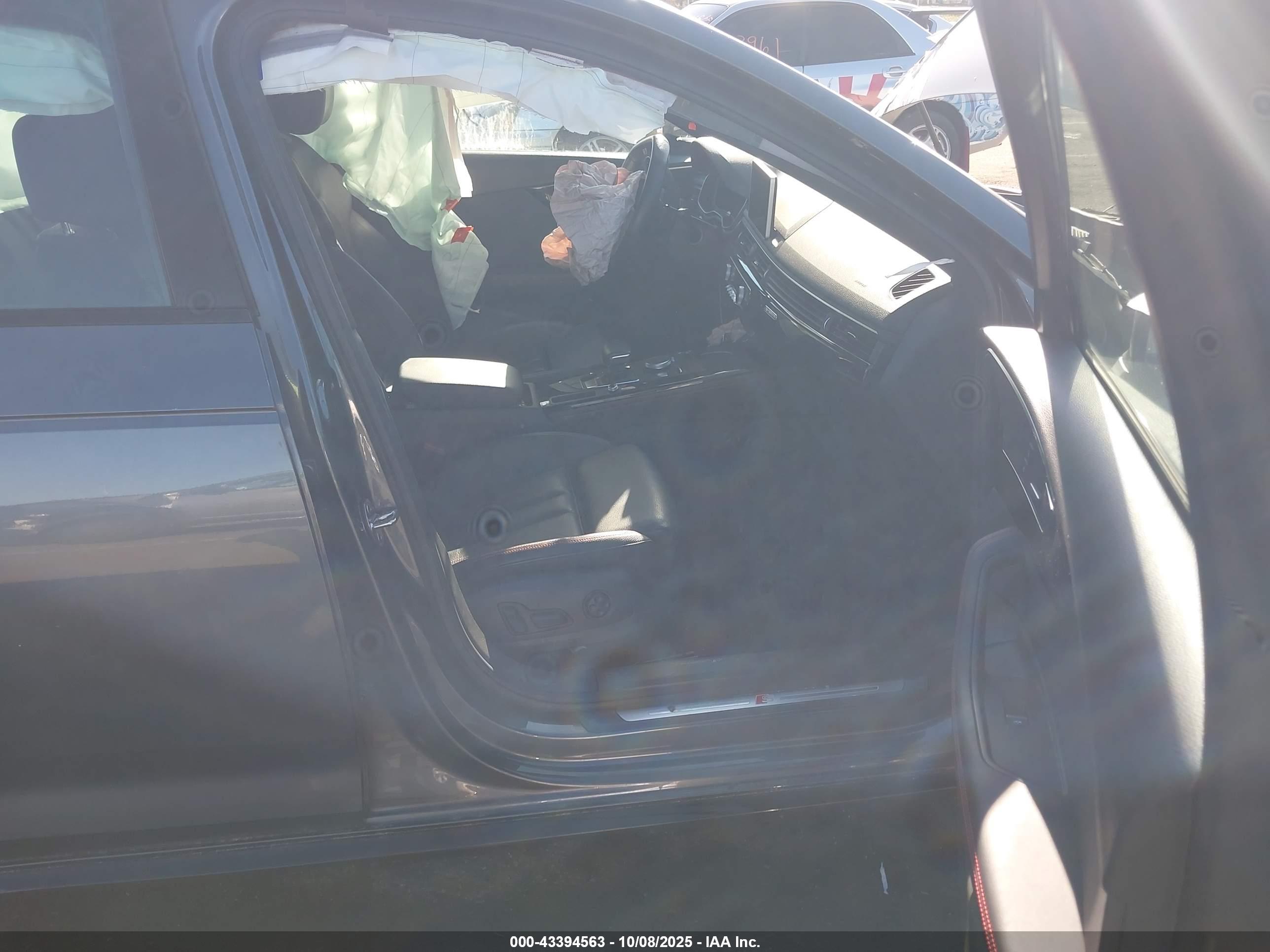 AUDI A4 image 5