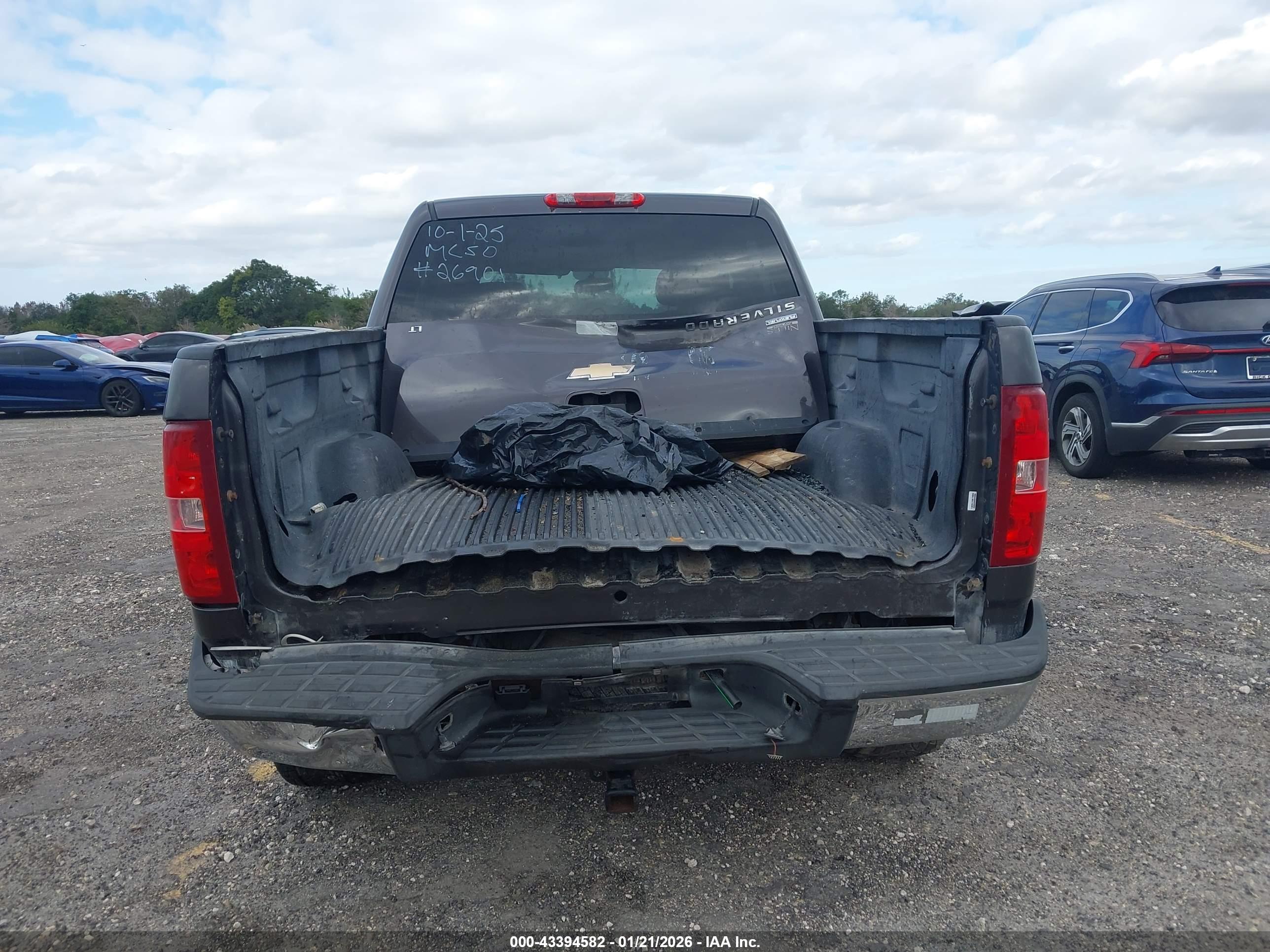 CHEVROLET SILVERADO image 6