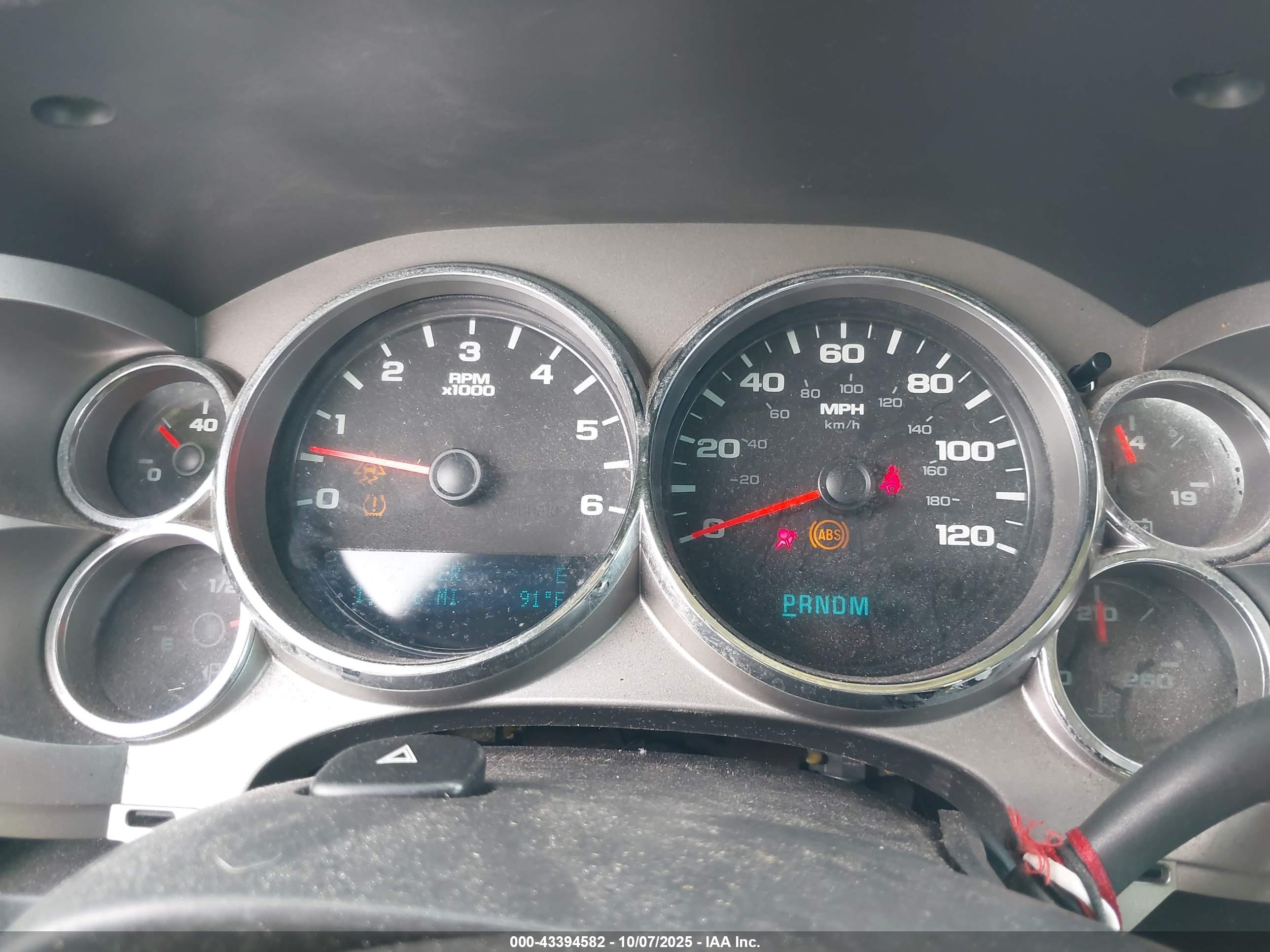 CHEVROLET SILVERADO image 7