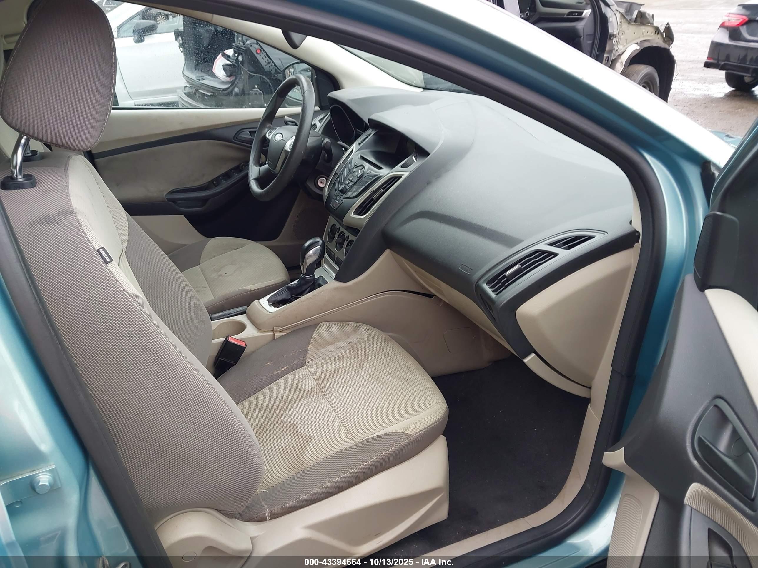 FORD FOCUS image 5