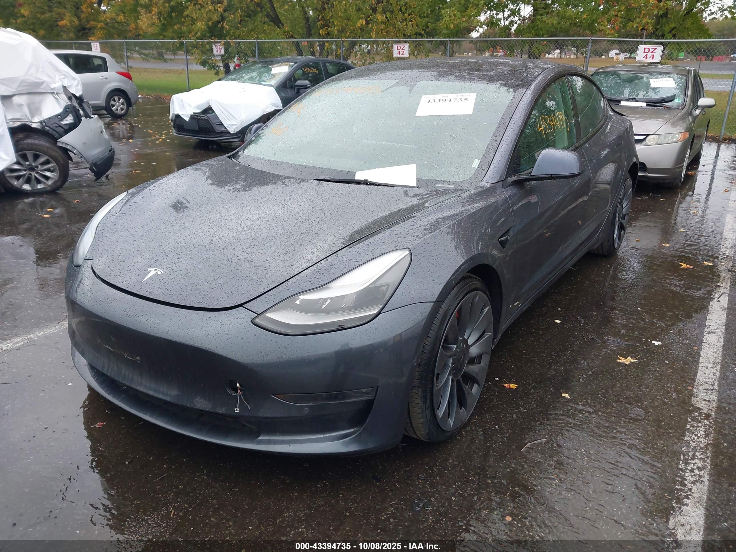 TESLA MODEL image 2