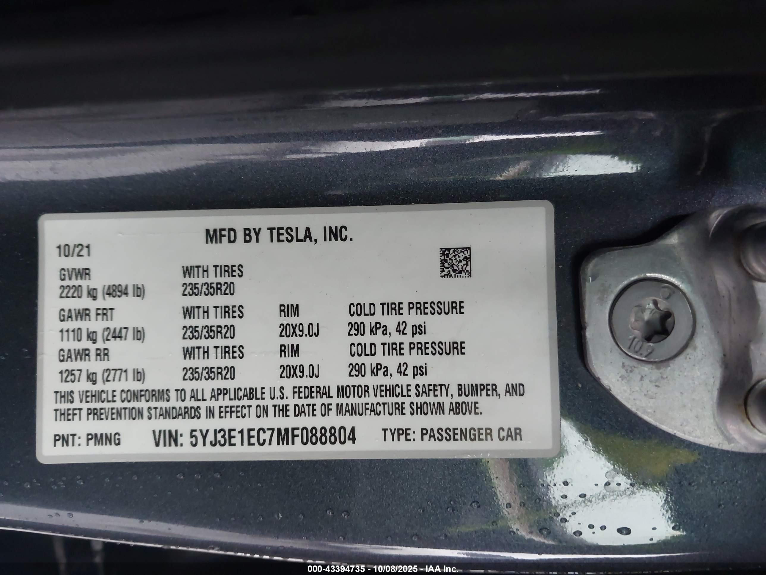 TESLA MODEL image 9