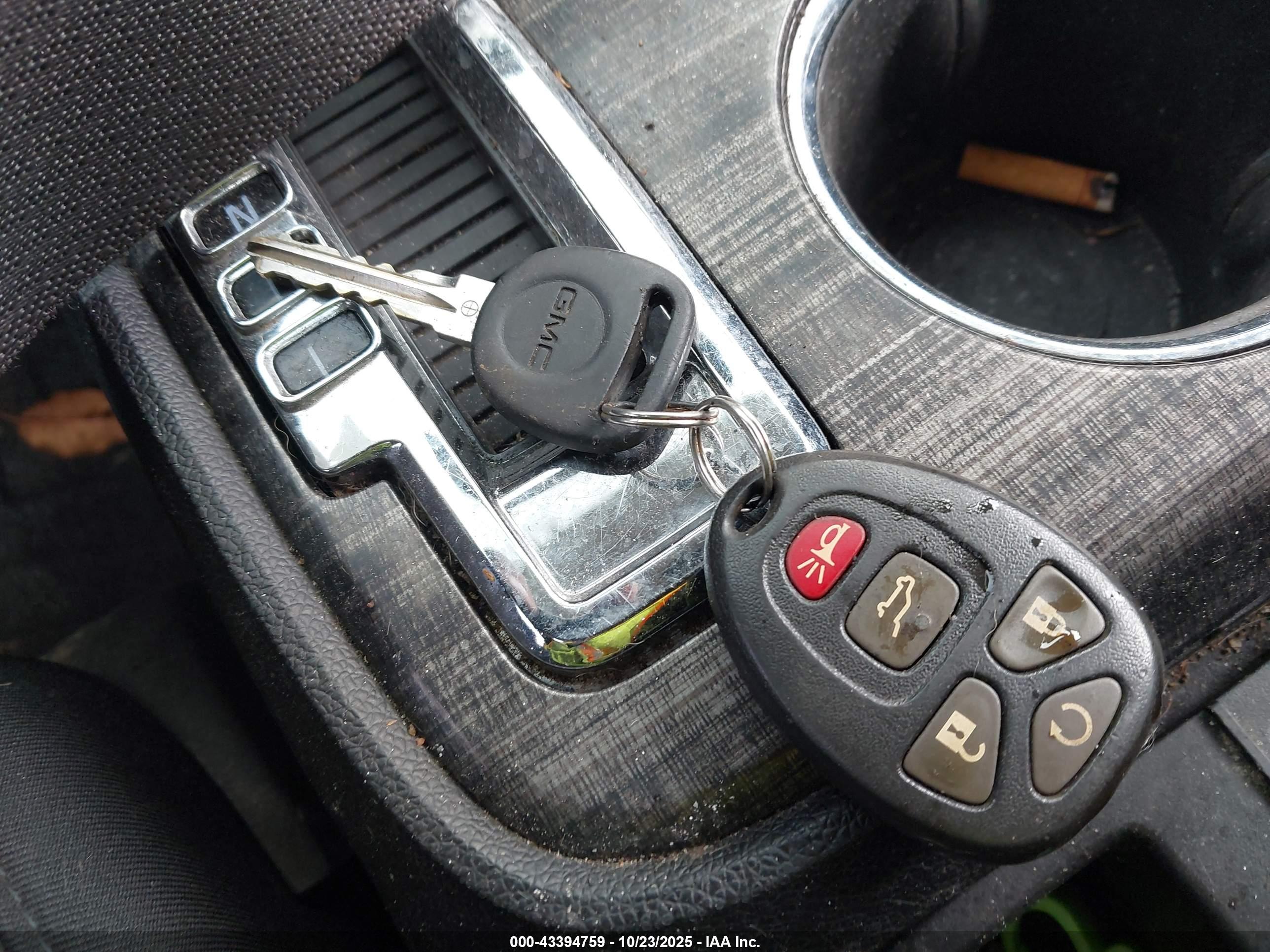 GMC ACADIA image 11