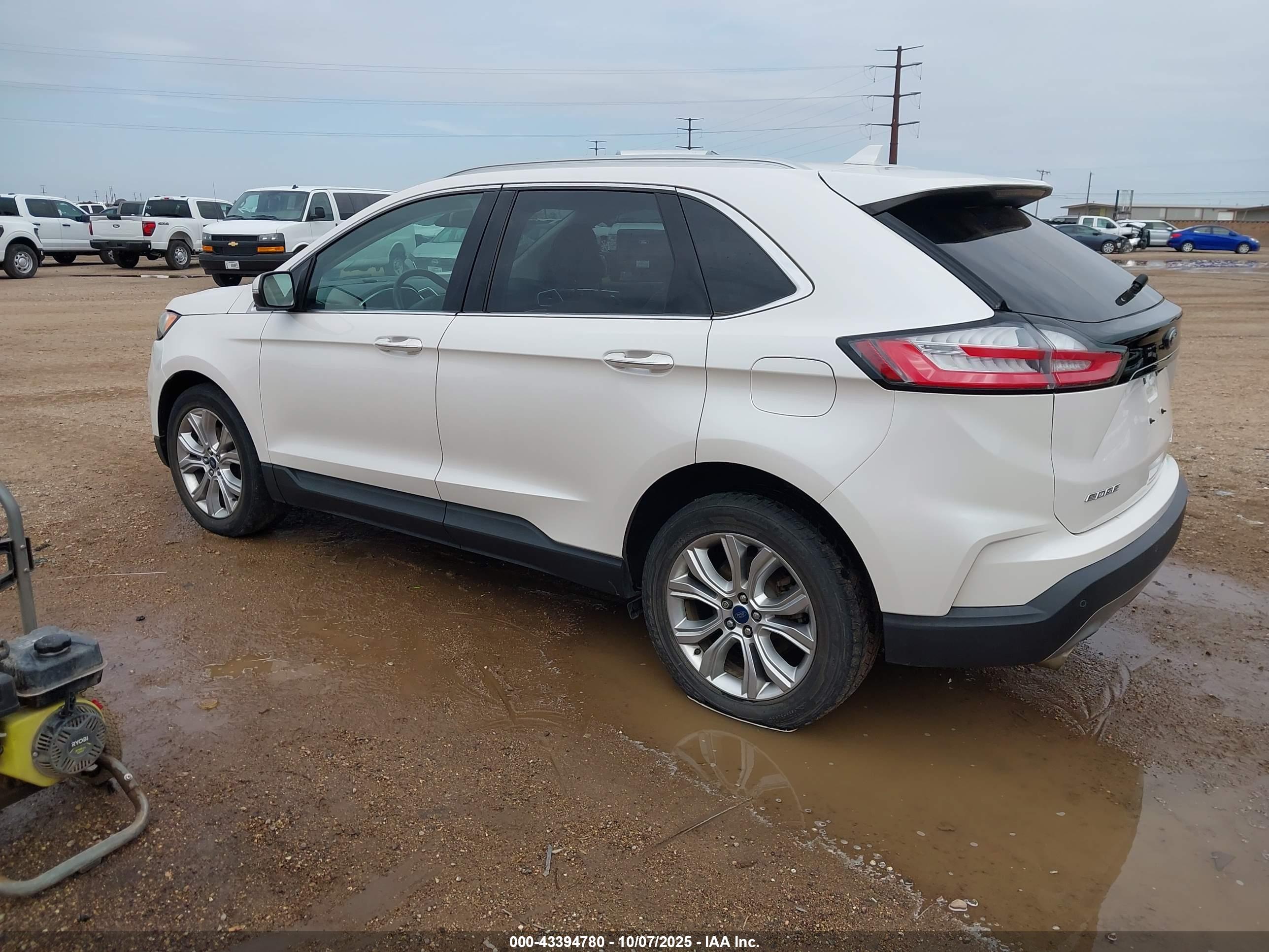 FORD EDGE image 3
