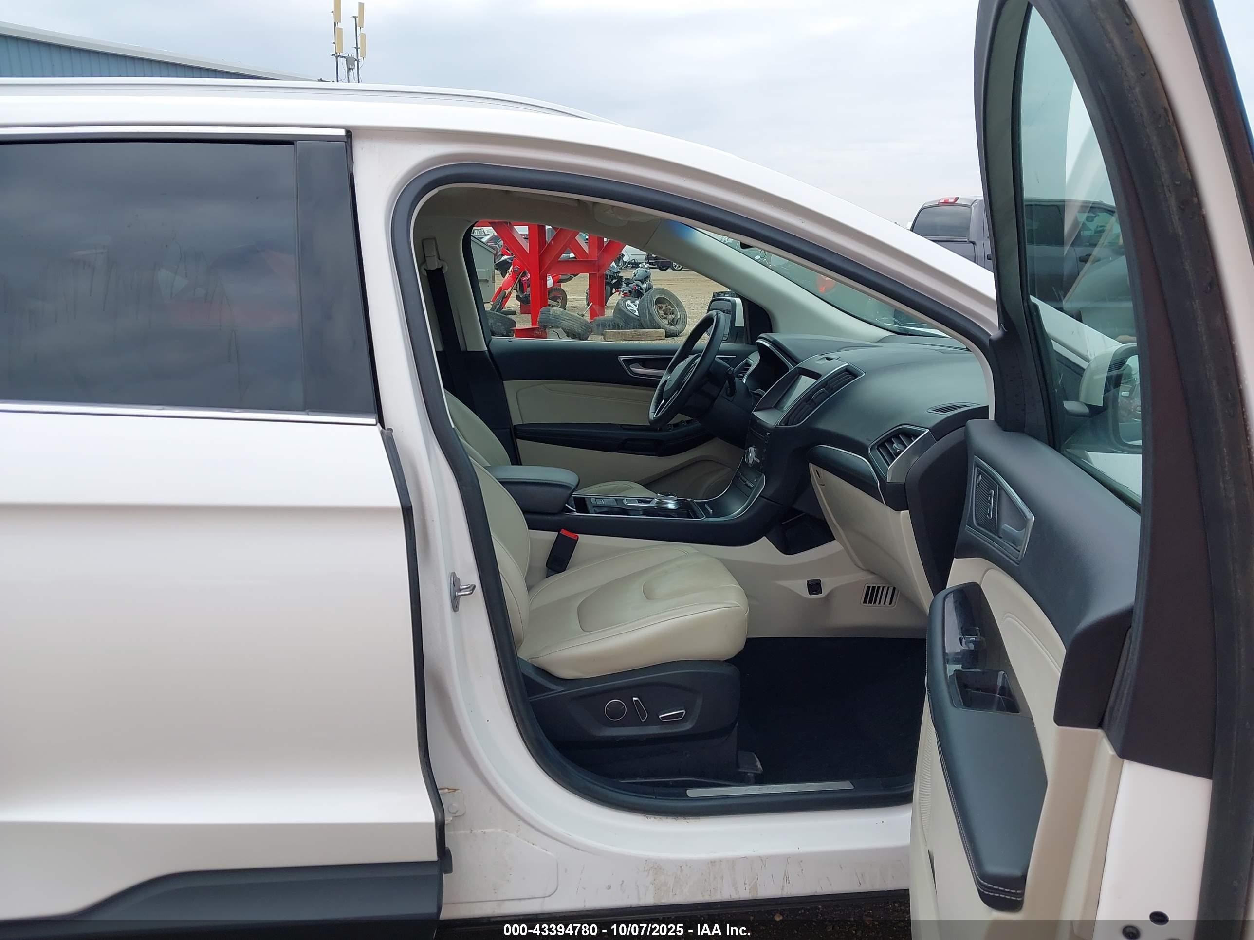 FORD EDGE image 5
