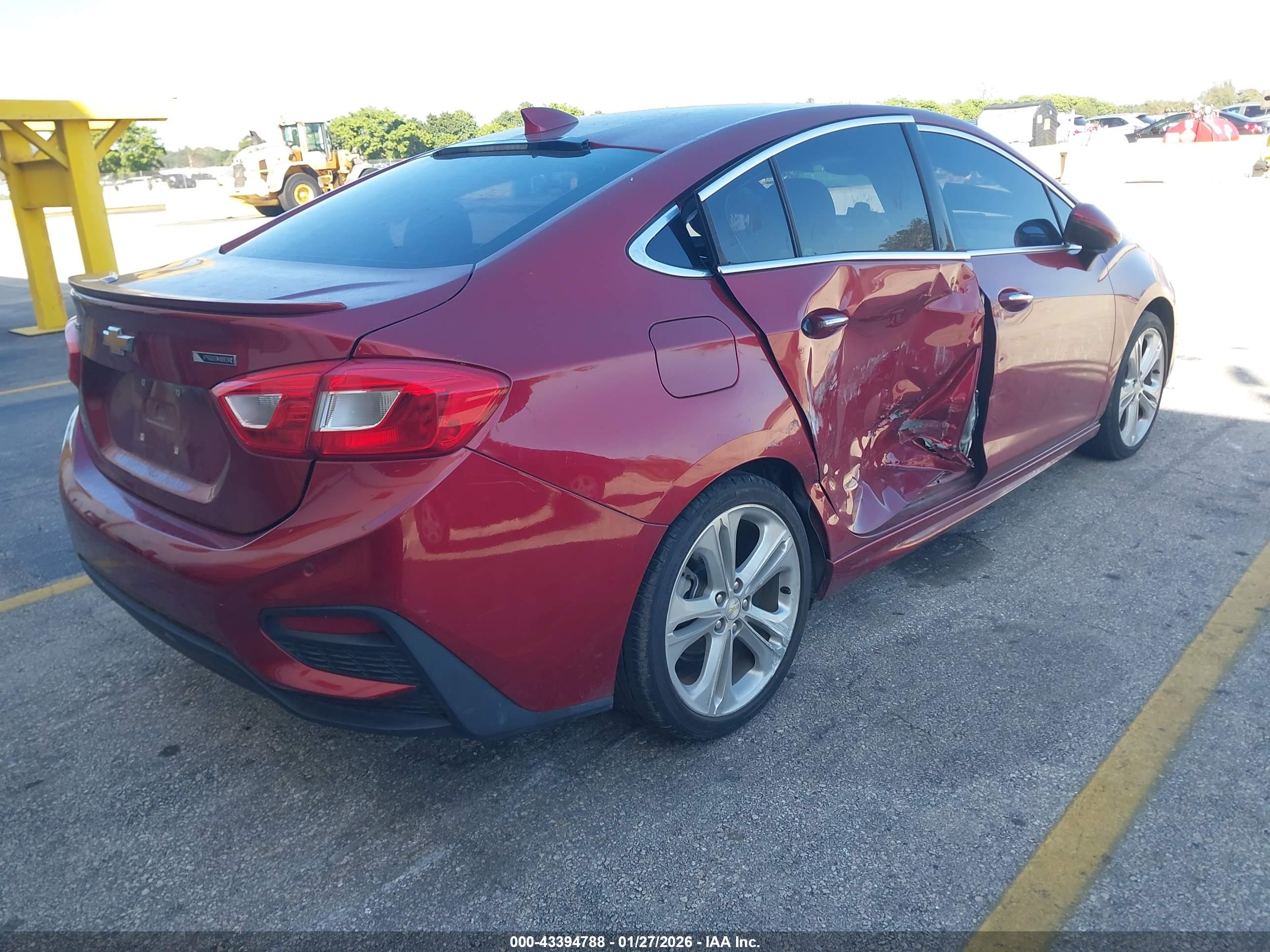 CHEVROLET CRUZE image 4