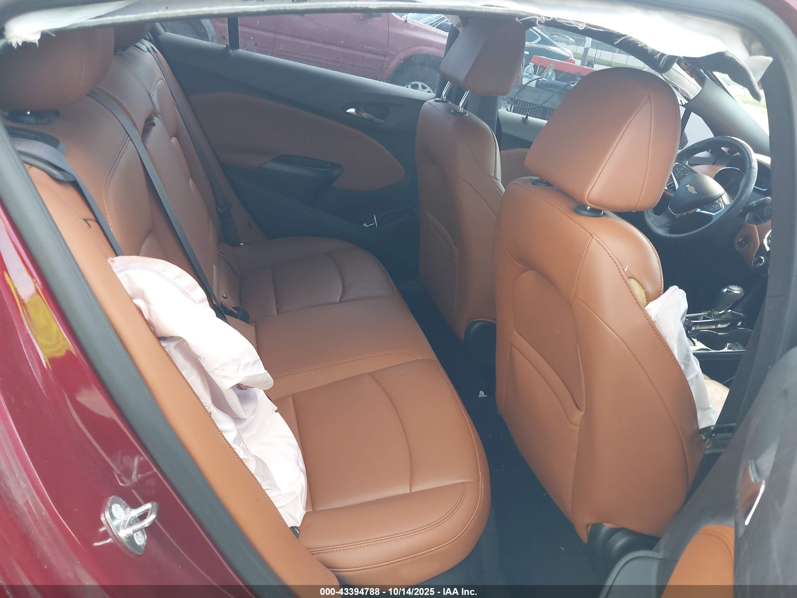 CHEVROLET CRUZE image 8