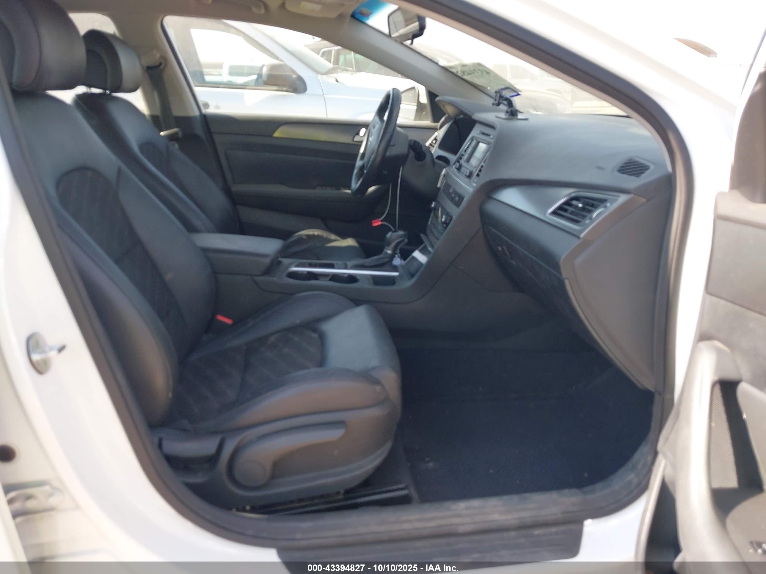 HYUNDAI SONATA image 5