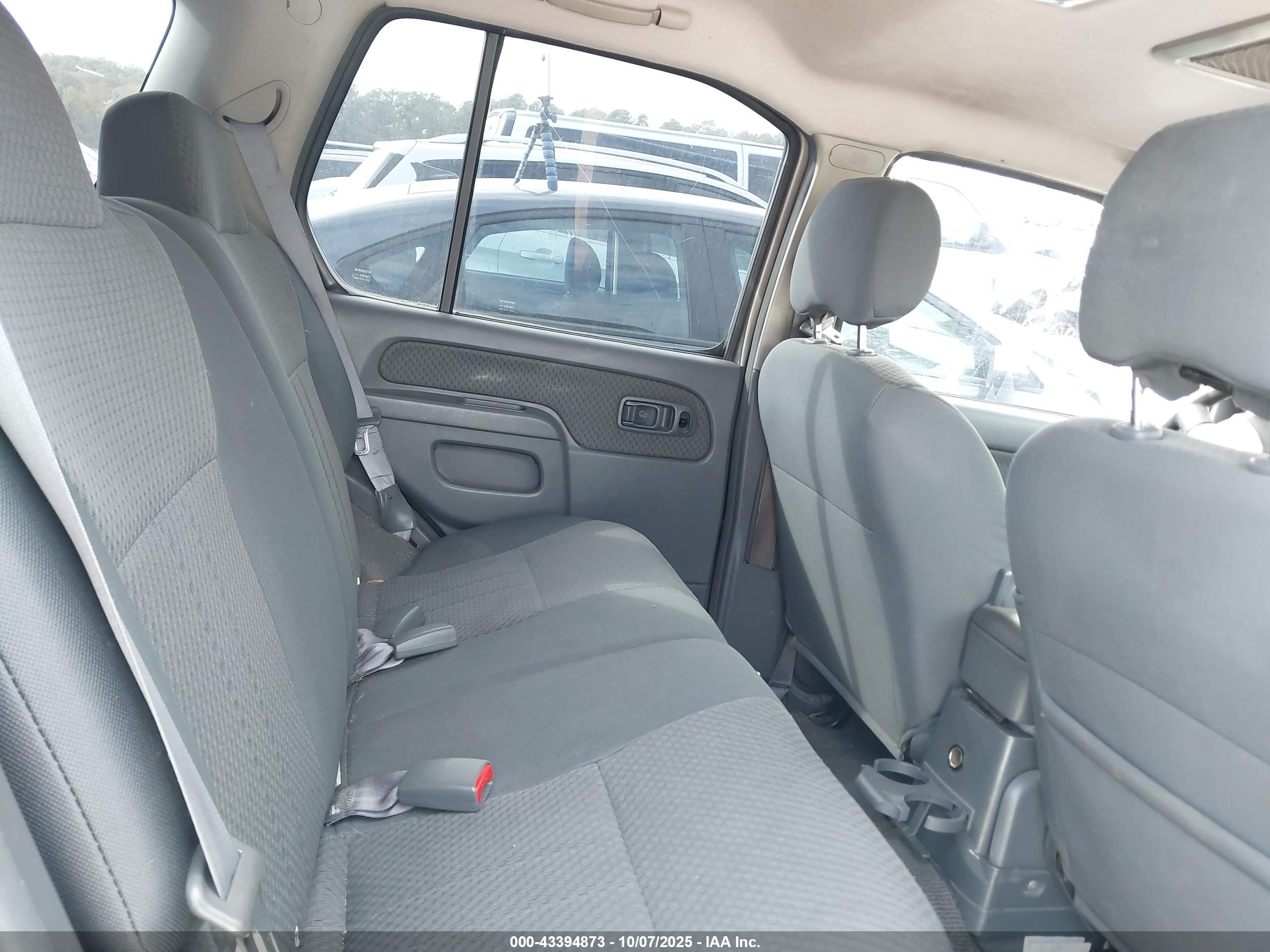 NISSAN XTERRA image 8