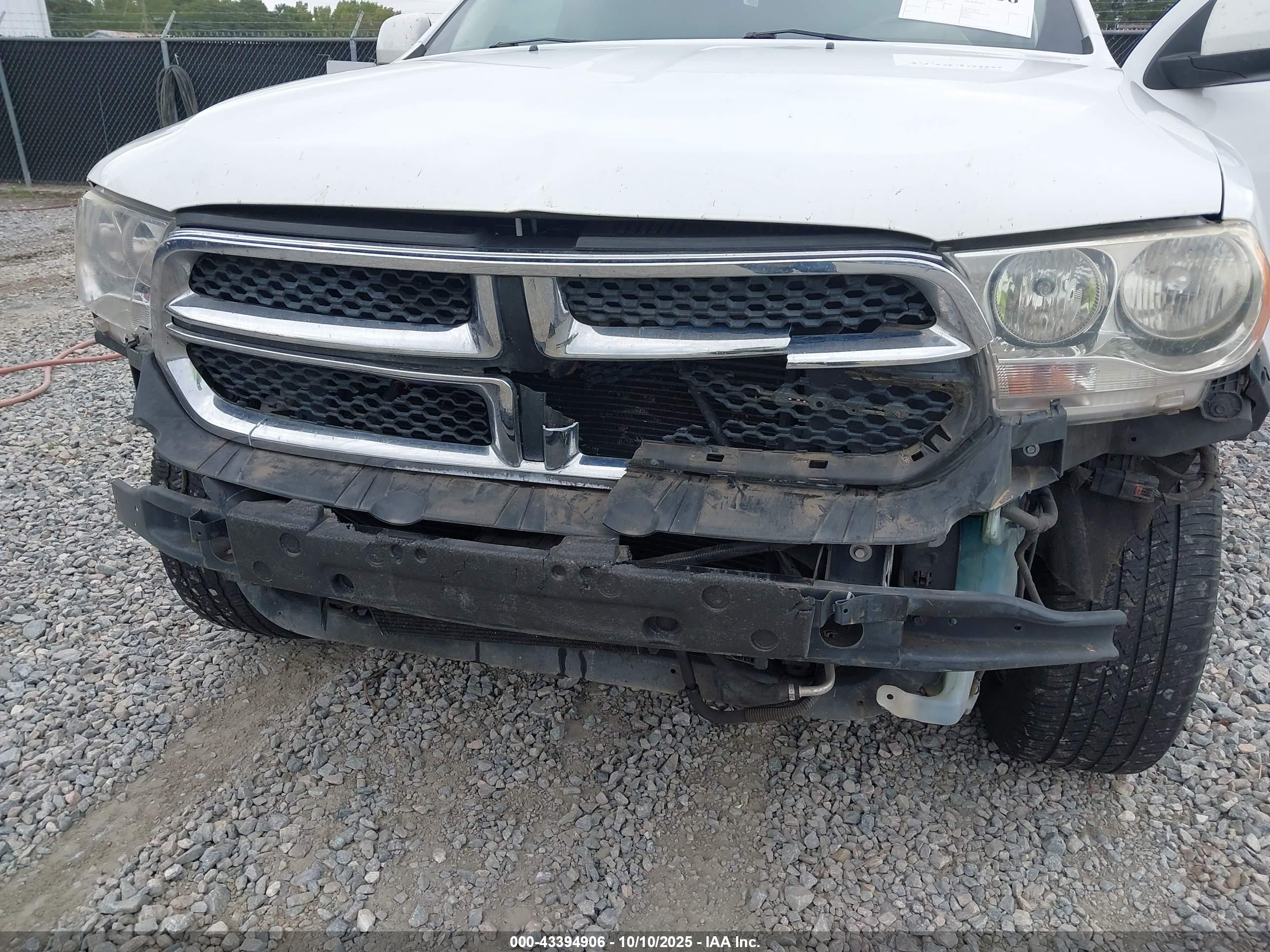 DODGE DURANGO image 6