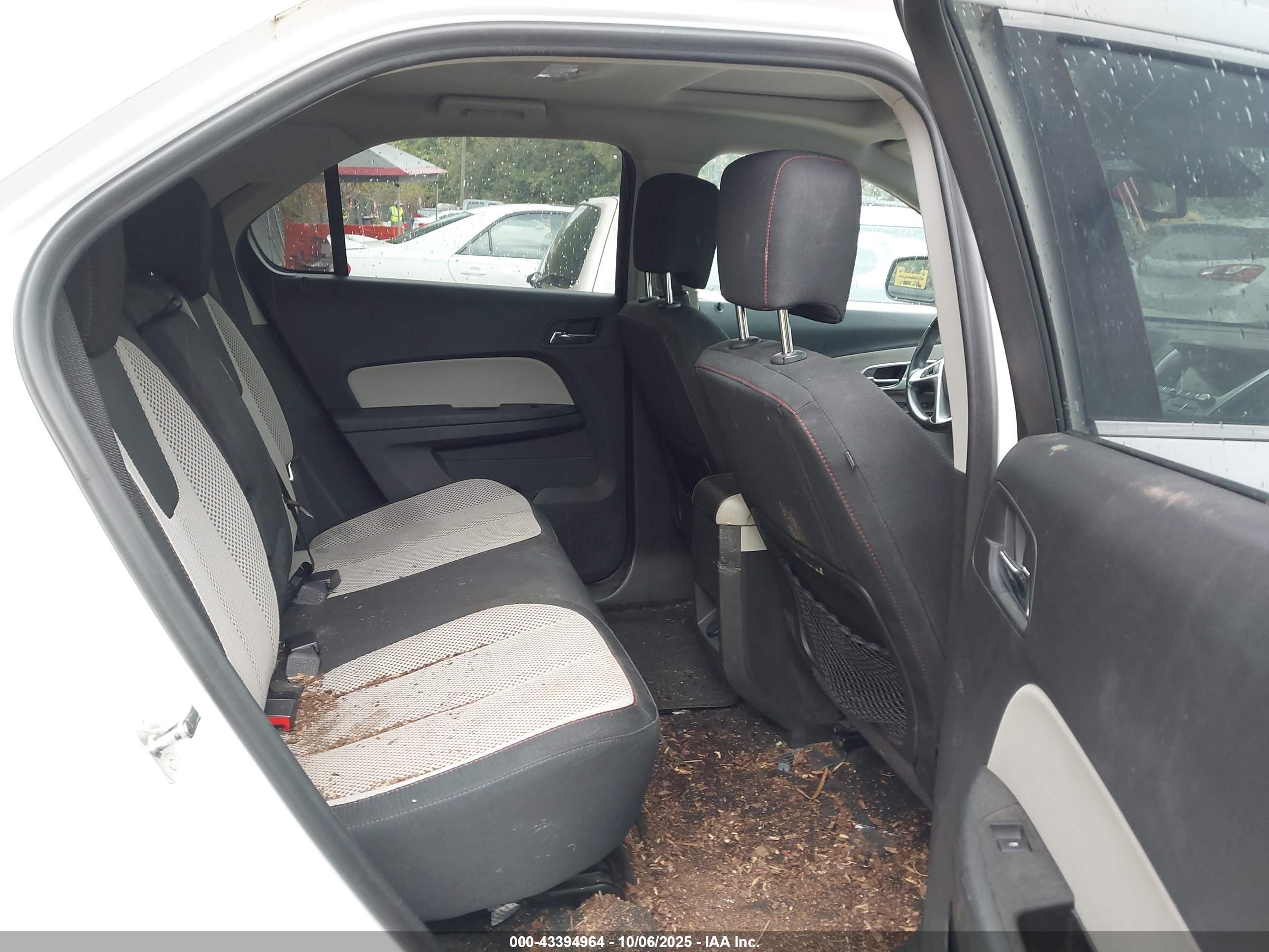 CHEVROLET EQUINOX image 8