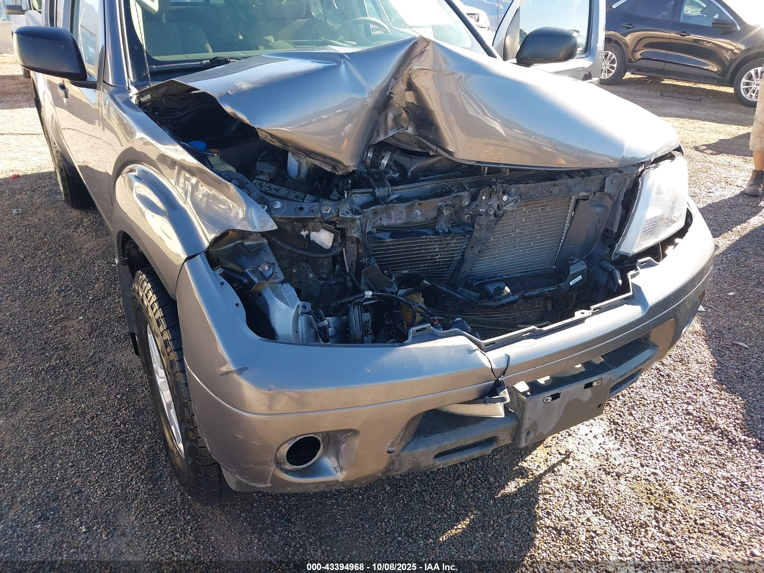 NISSAN FRONTIER image 6